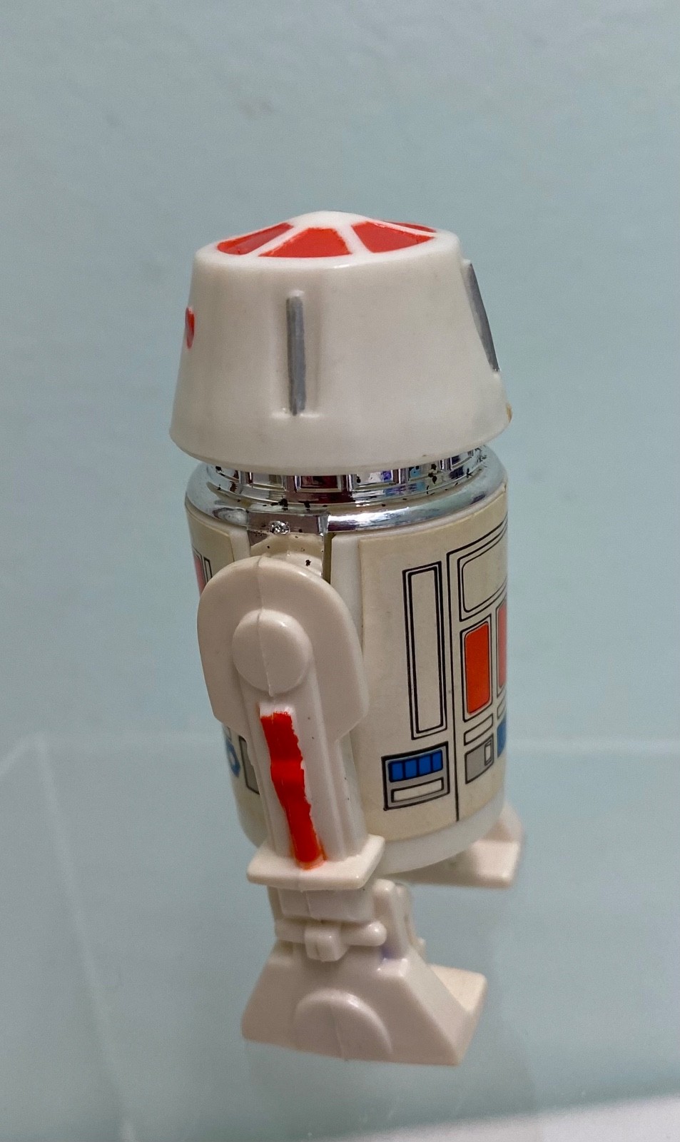 R5-D4 (Arfive-Defour) sold