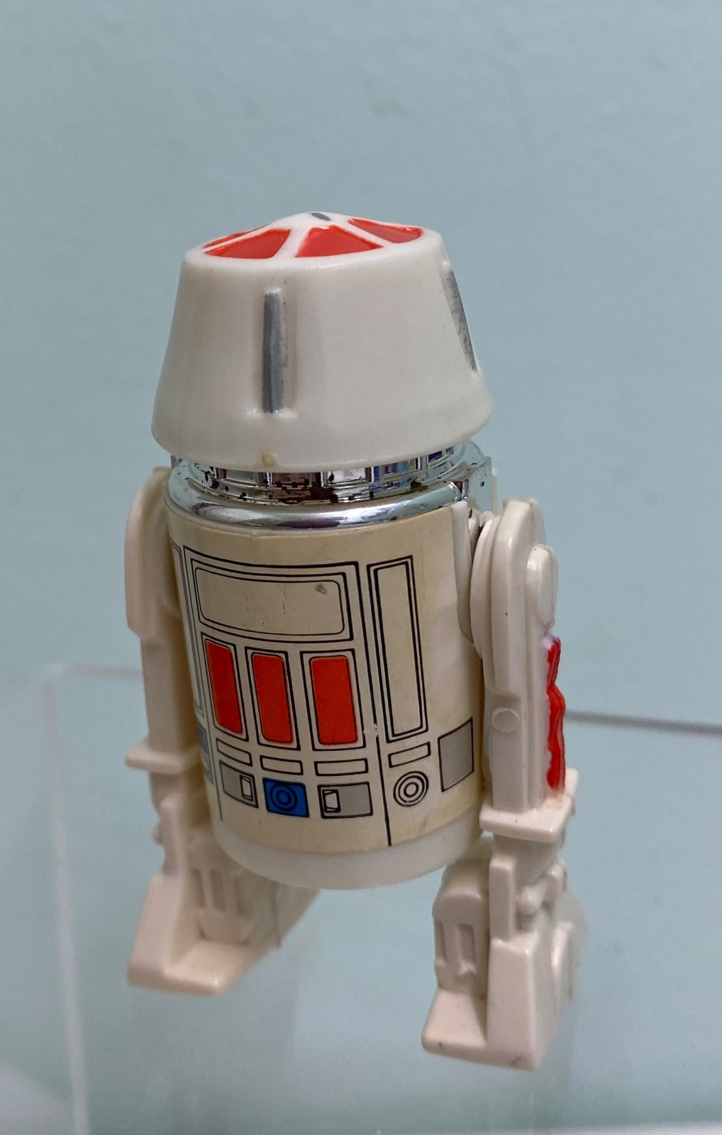 R5-D4 (Arfive-Defour) sold