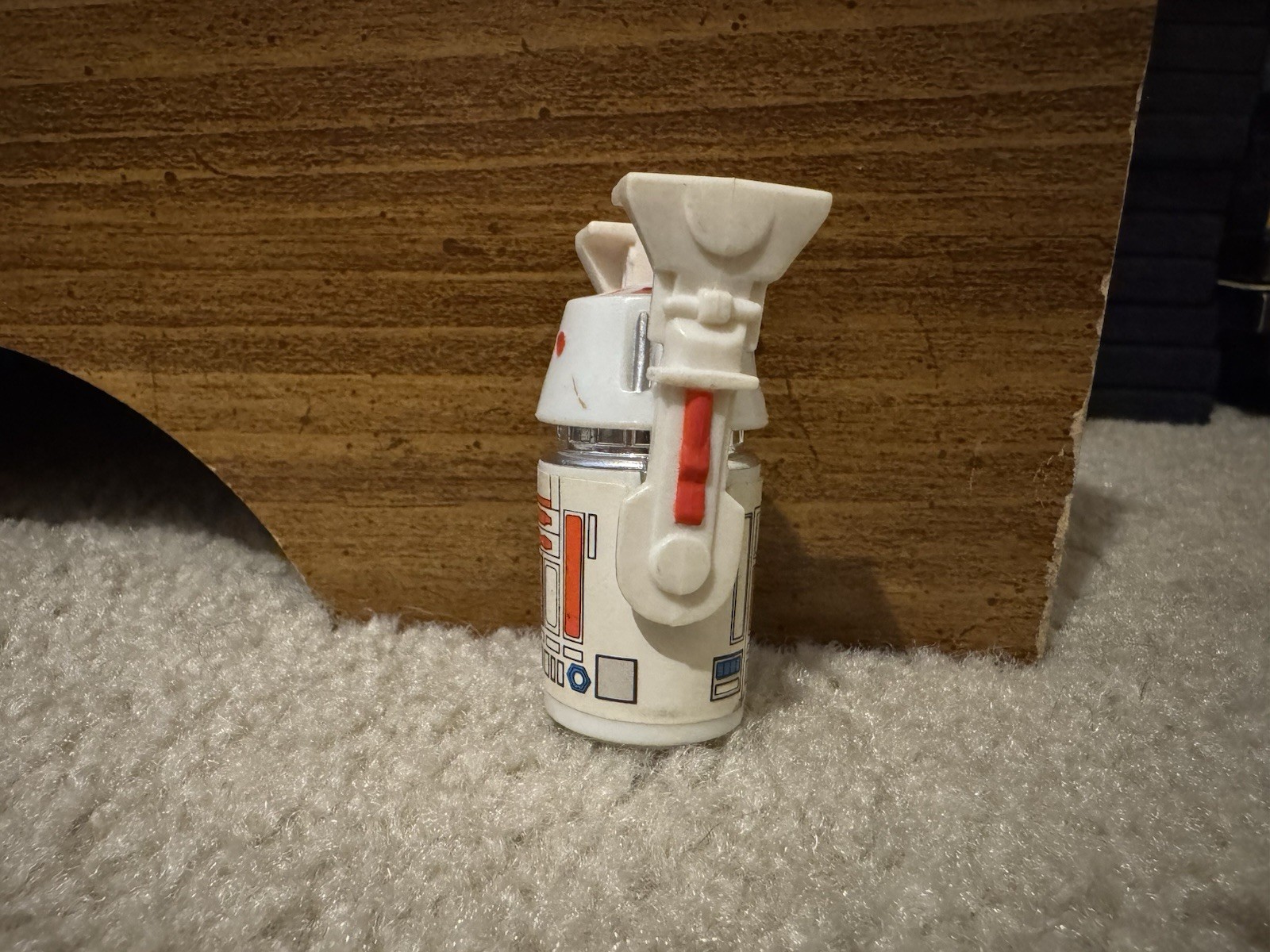 R5-D4 (Arfive-Defour) sold