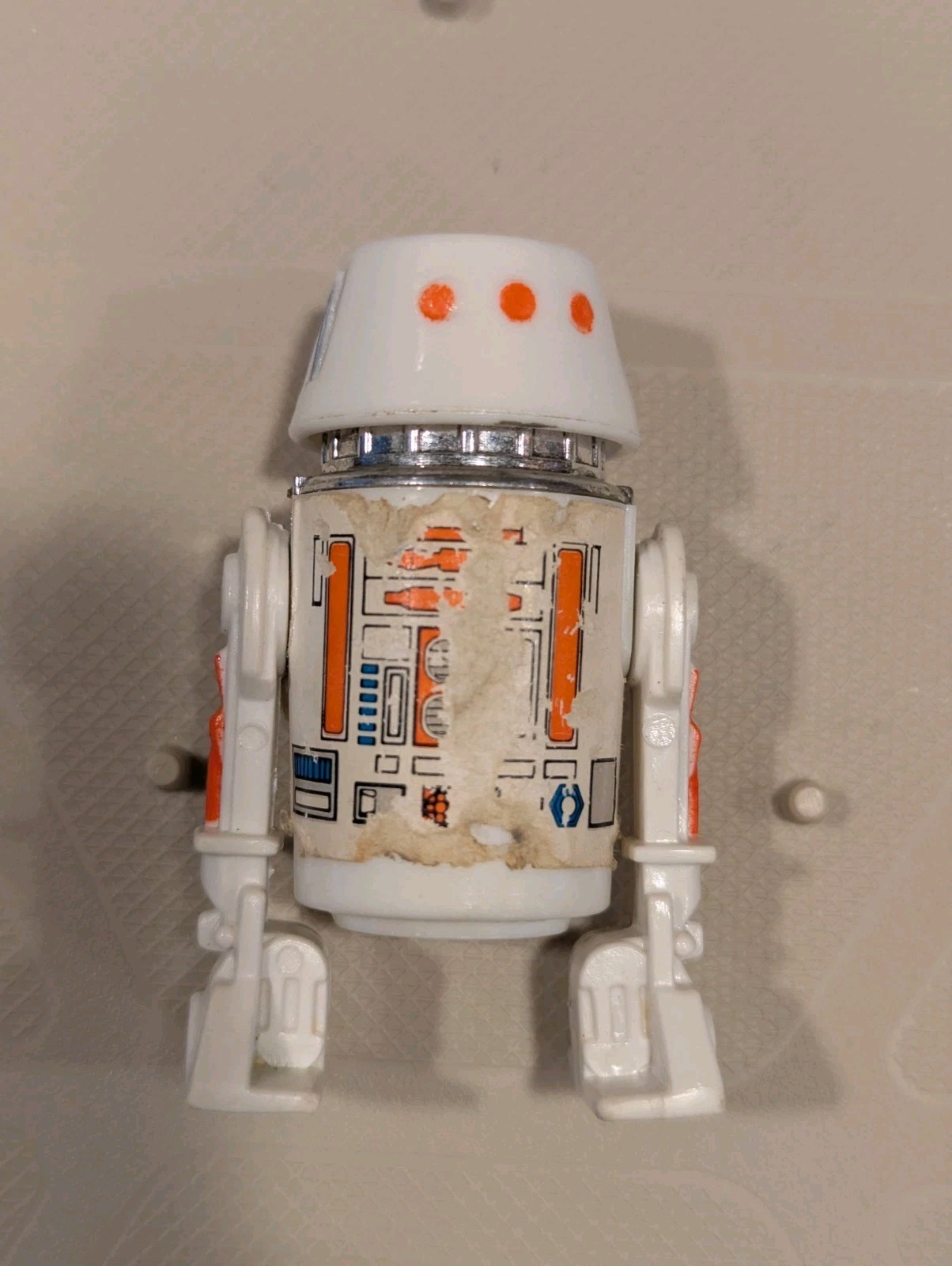 R5-D4 (Arfive-Defour) sold