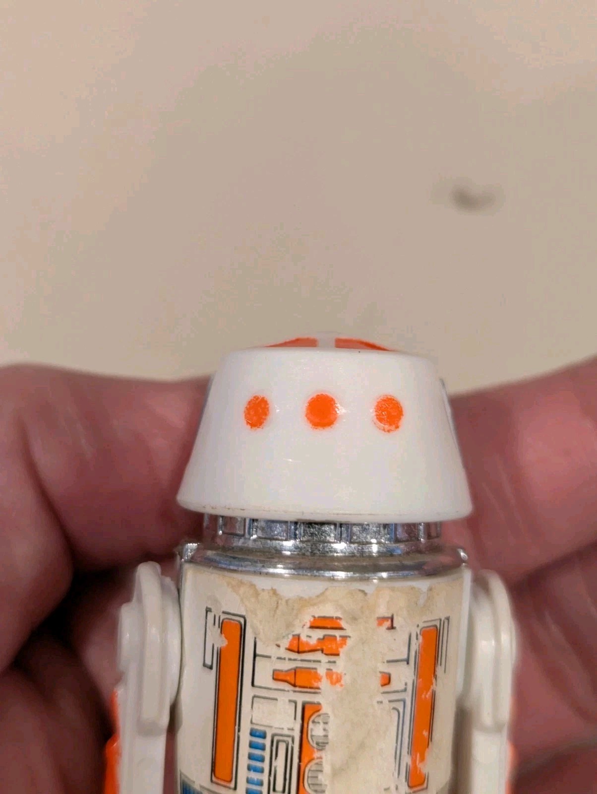 R5-D4 (Arfive-Defour) sold