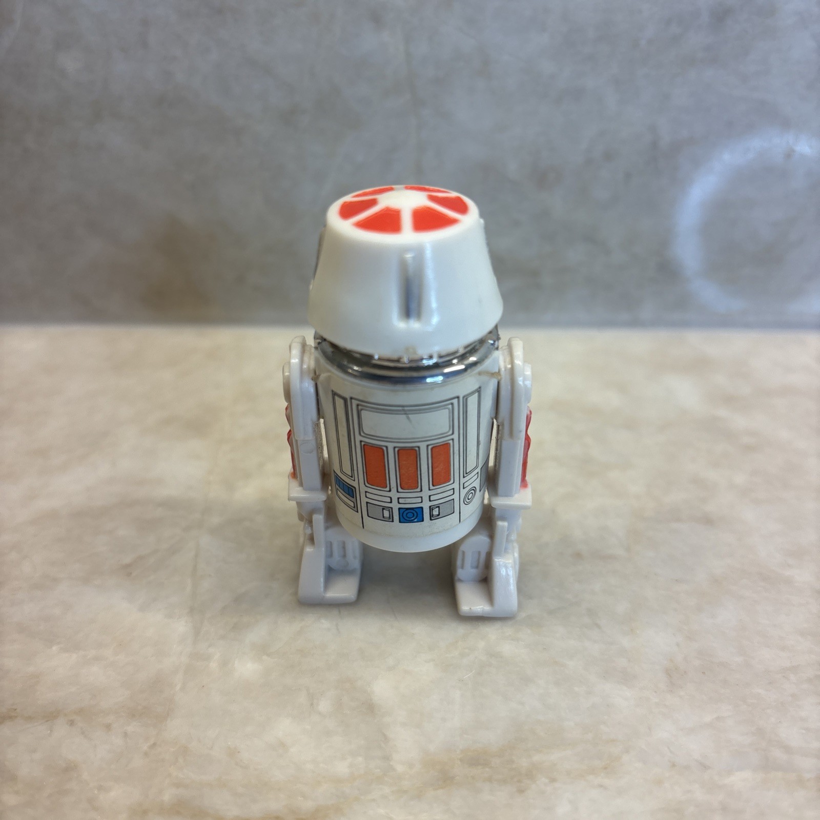 R5-D4 (Arfive-Defour) sold
