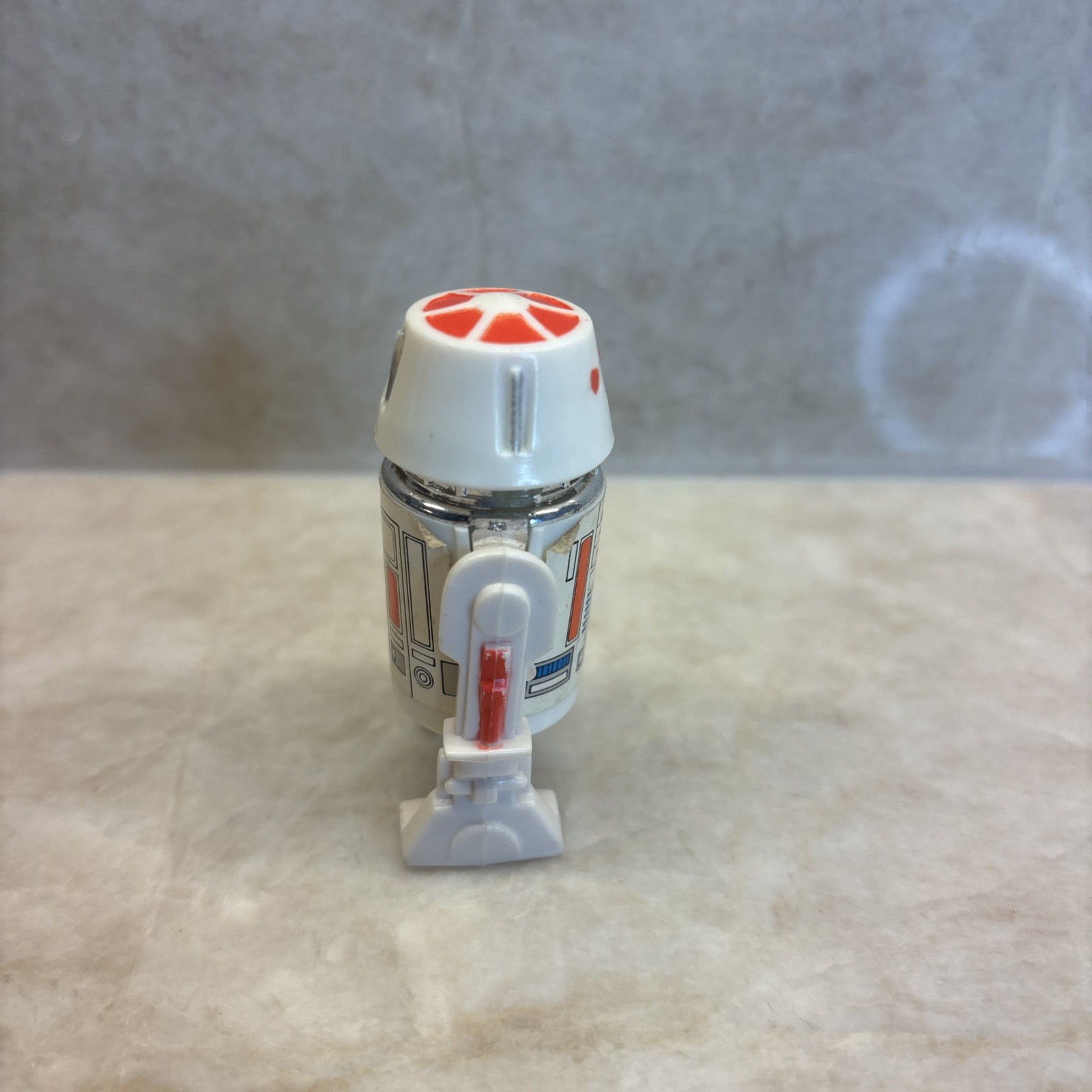 R5-D4 (Arfive-Defour) sold