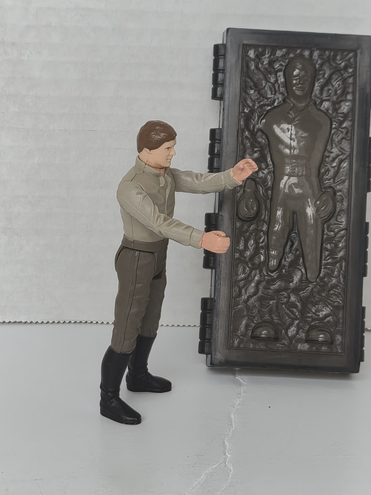 Han Solo (In Carbonite Chamber) sold