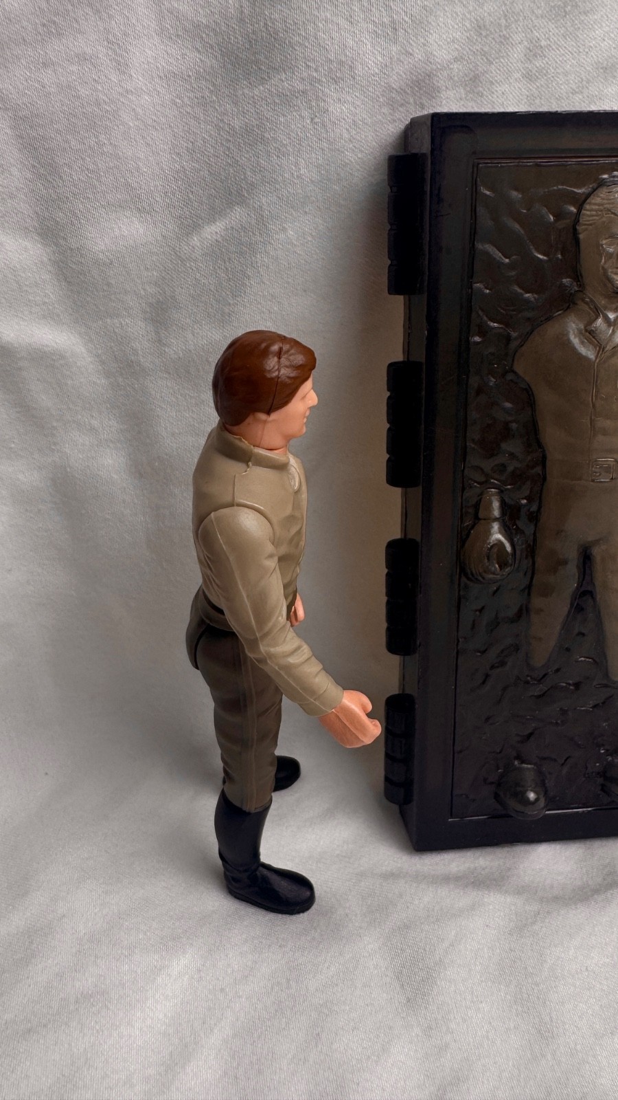 Han Solo (In Carbonite Chamber) sold