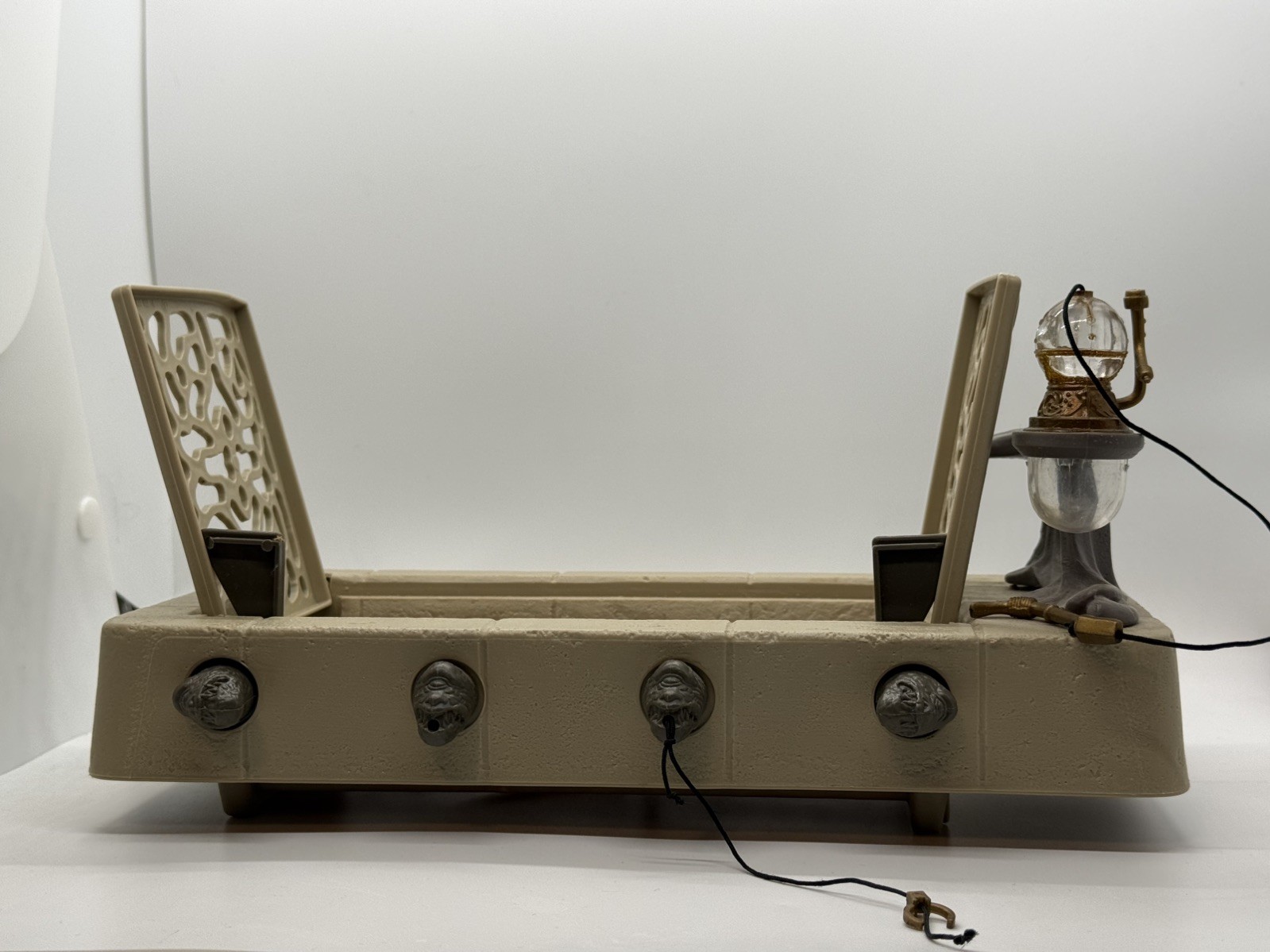 Jabba the Hutt Action Playset sold