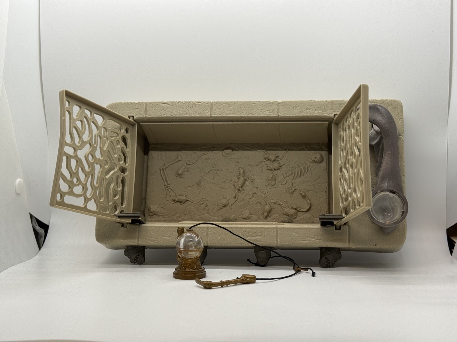 Jabba the Hutt Action Playset sold