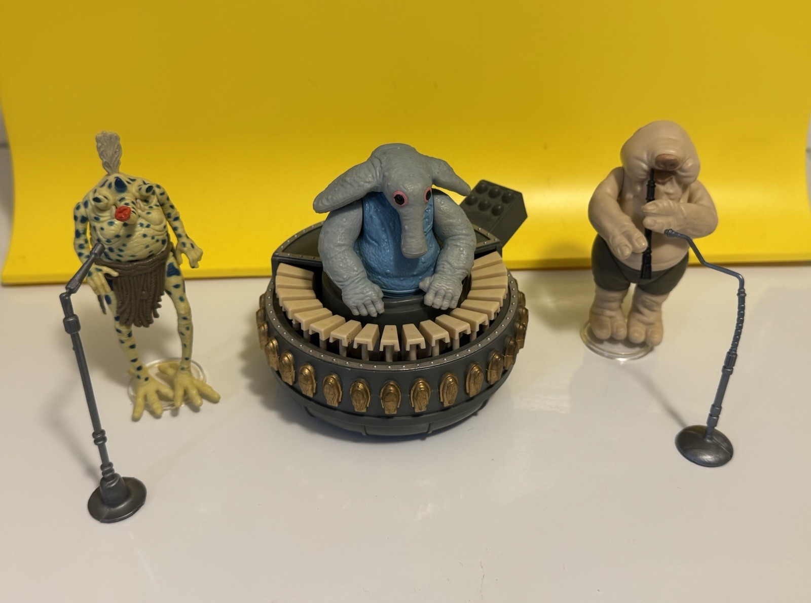 Sy Snootles & The Rebo Band sold