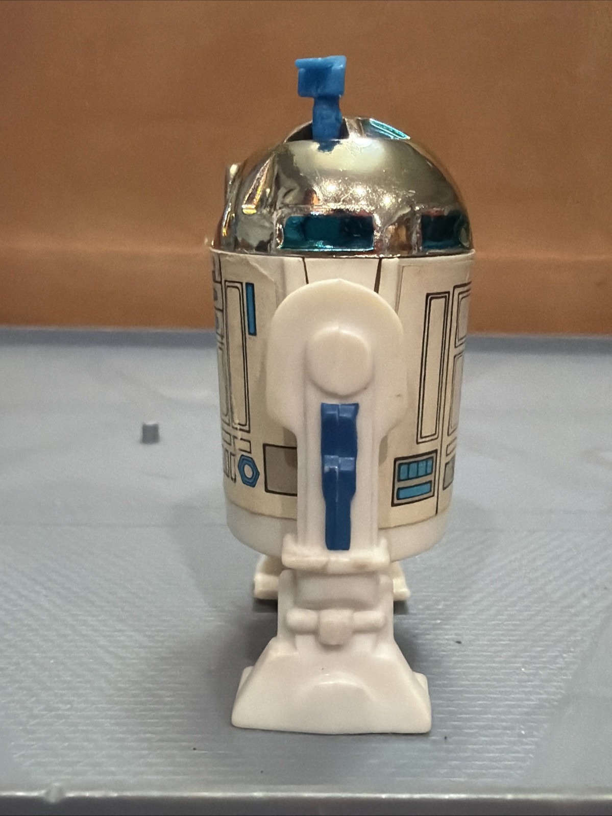 R2-D2 (Artoo-Detoo) (with Sensorscope) sold