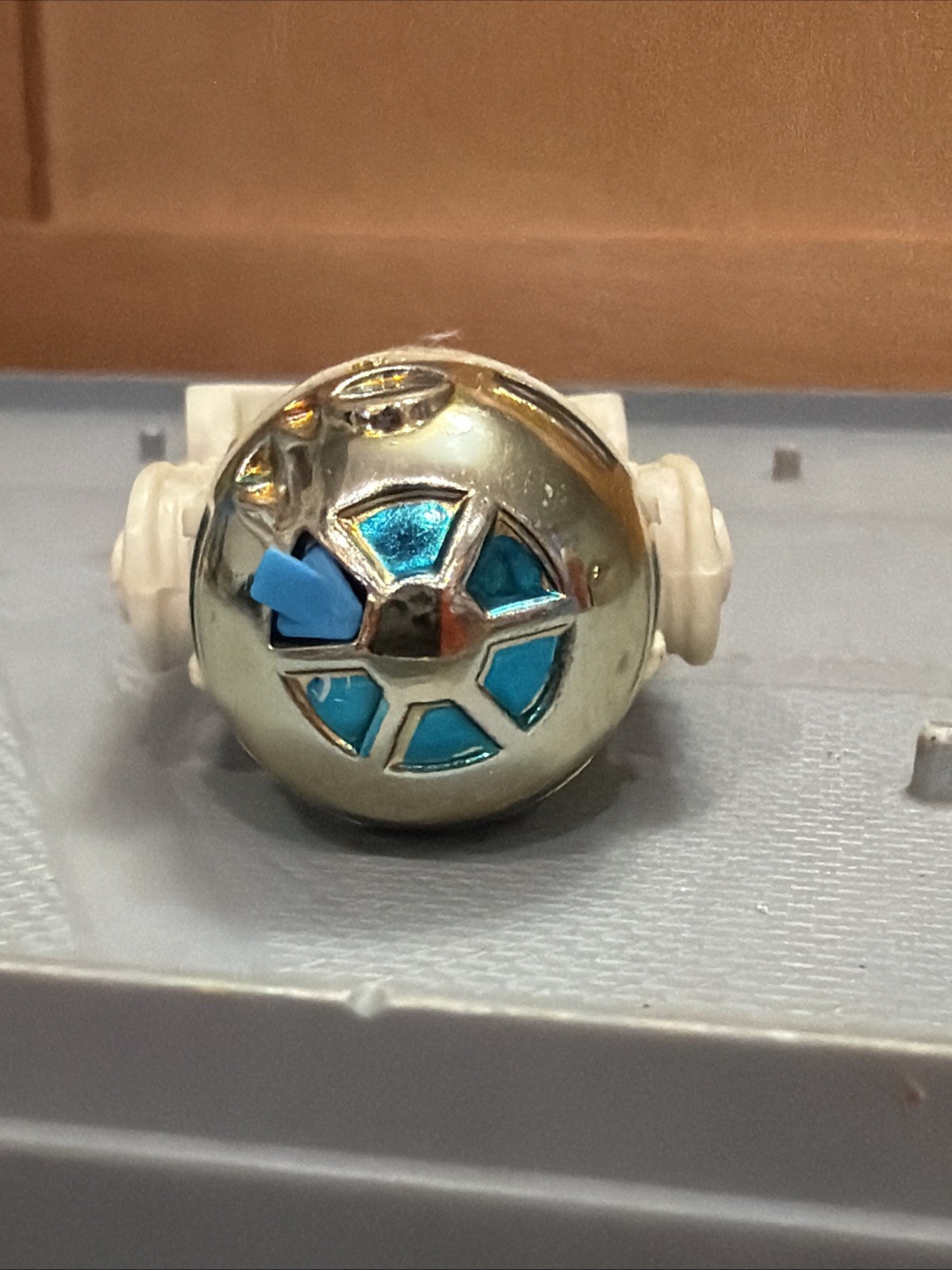 R2-D2 (Artoo-Detoo) (with Sensorscope) sold