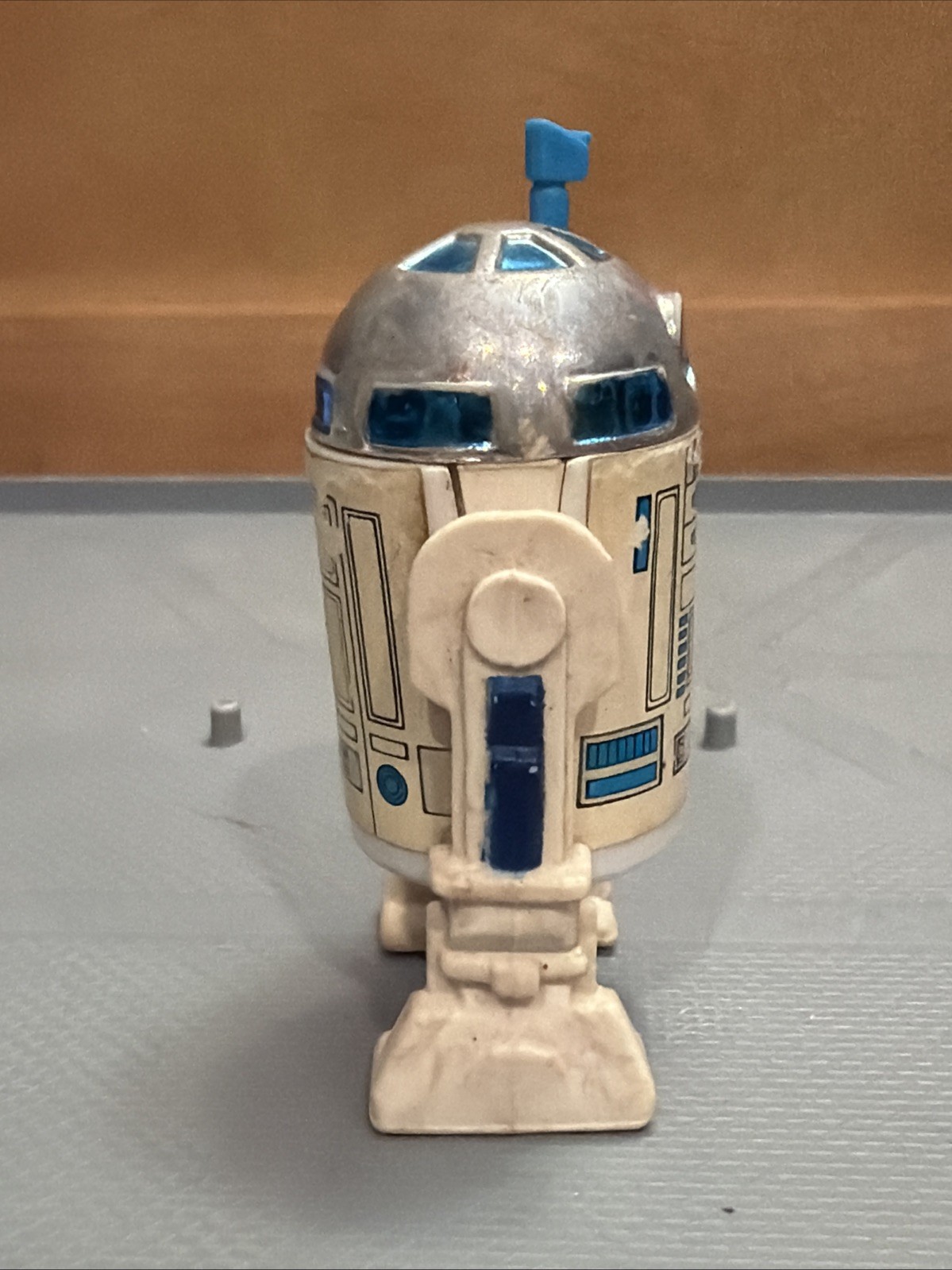 R2-D2 (Artoo-Detoo) (with Sensorscope) sold