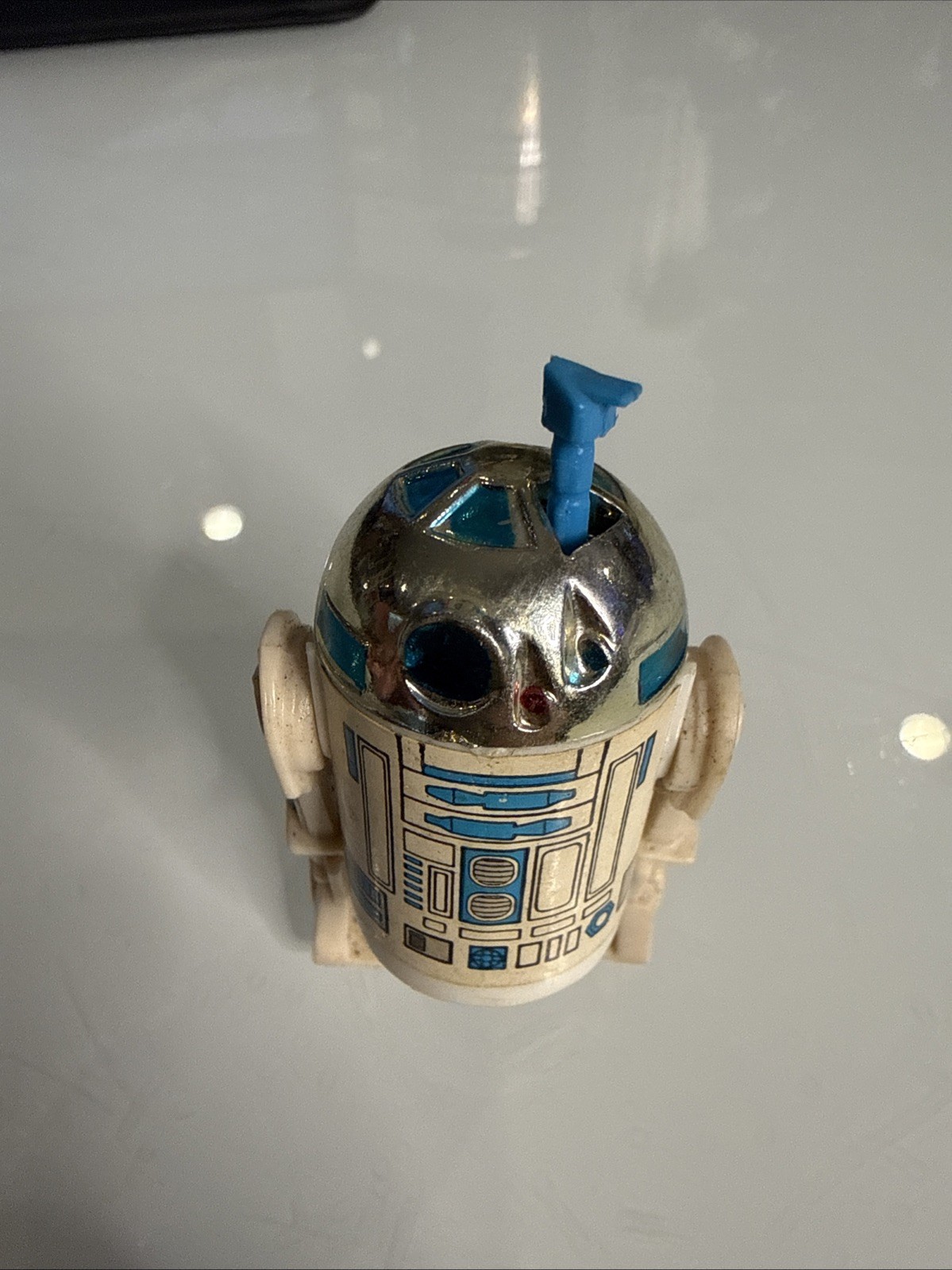 R2-D2 (Artoo-Detoo) (with Sensorscope) sold