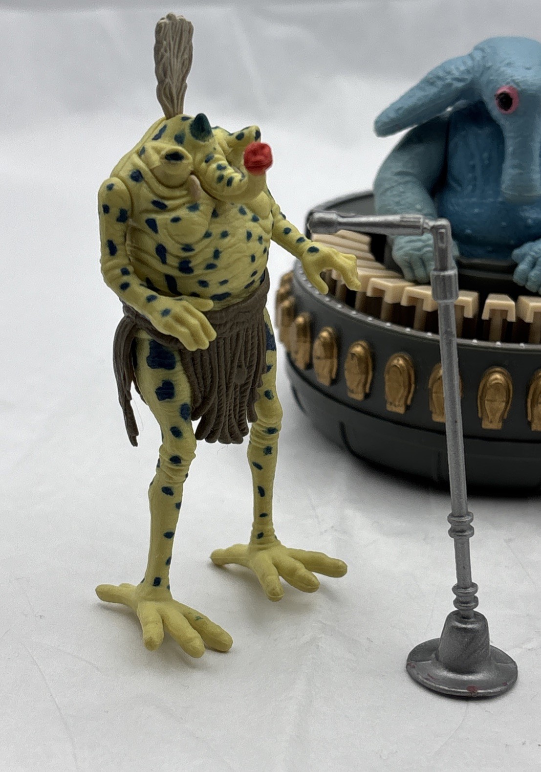 Sy Snootles & The Rebo Band sold