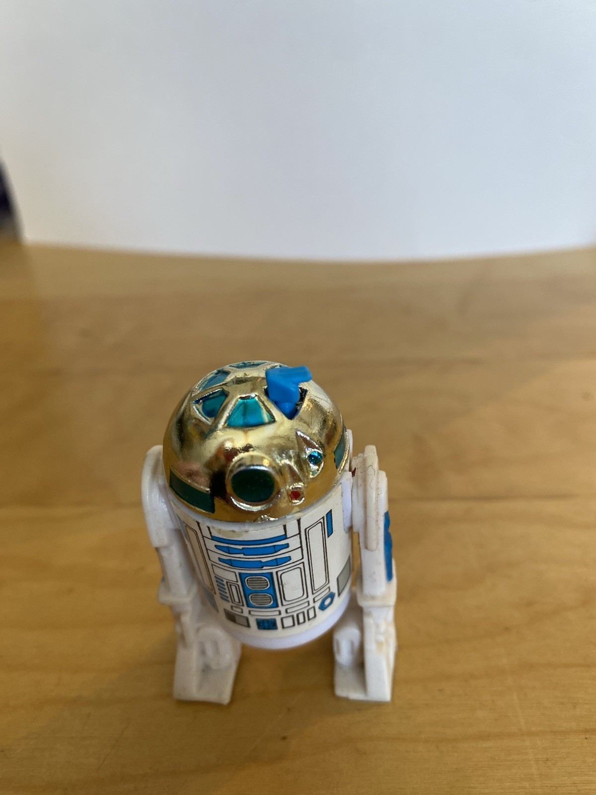 R2-D2 (Artoo-Detoo) (with Sensorscope) sold