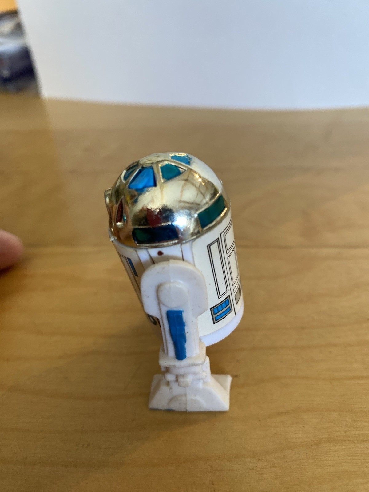 R2-D2 (Artoo-Detoo) (with Sensorscope) sold