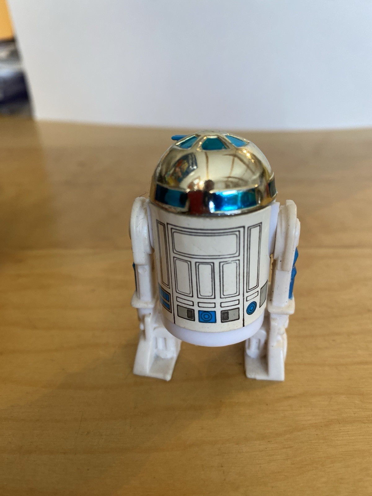 R2-D2 (Artoo-Detoo) (with Sensorscope) sold