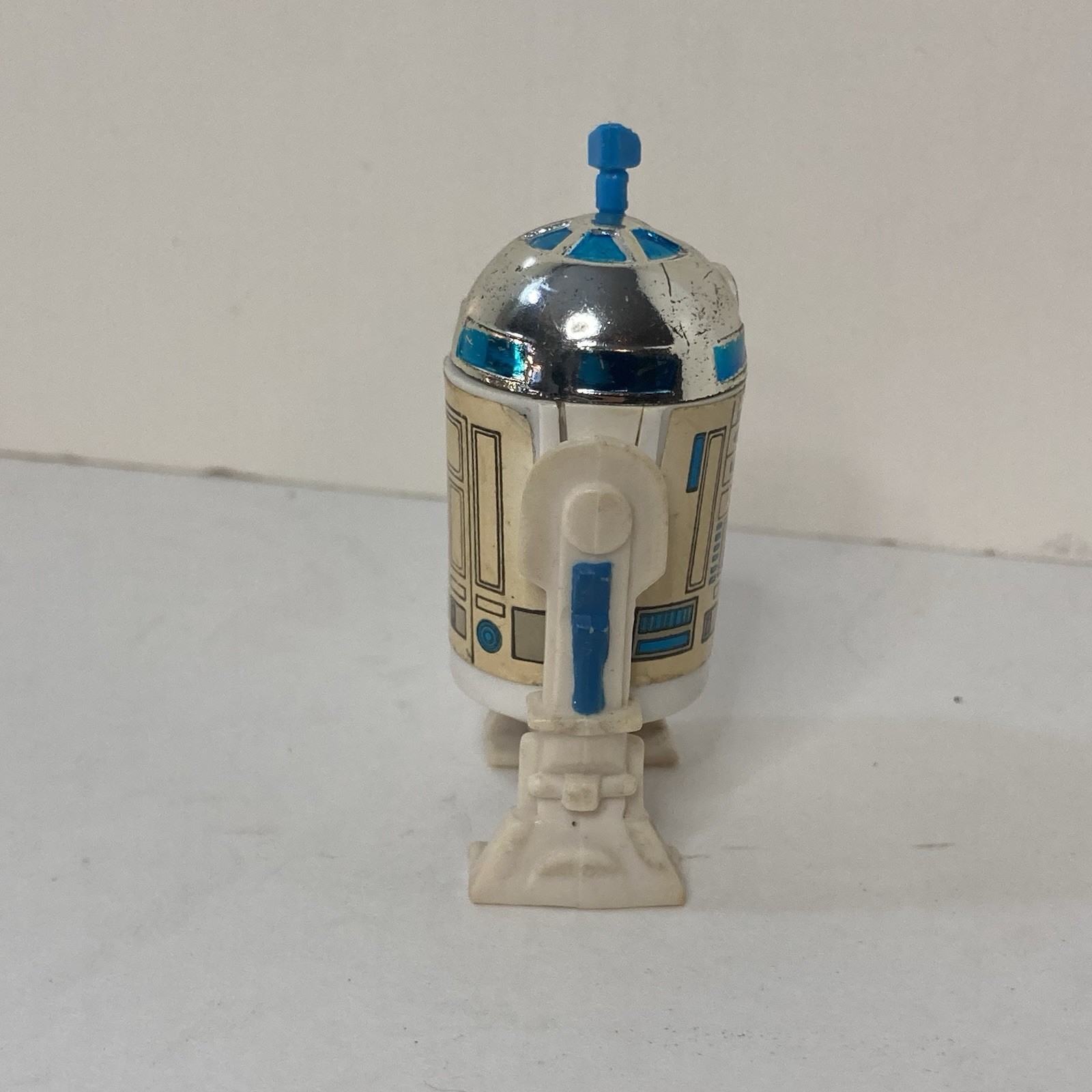 R2-D2 (Artoo-Detoo) (with Sensorscope) sold