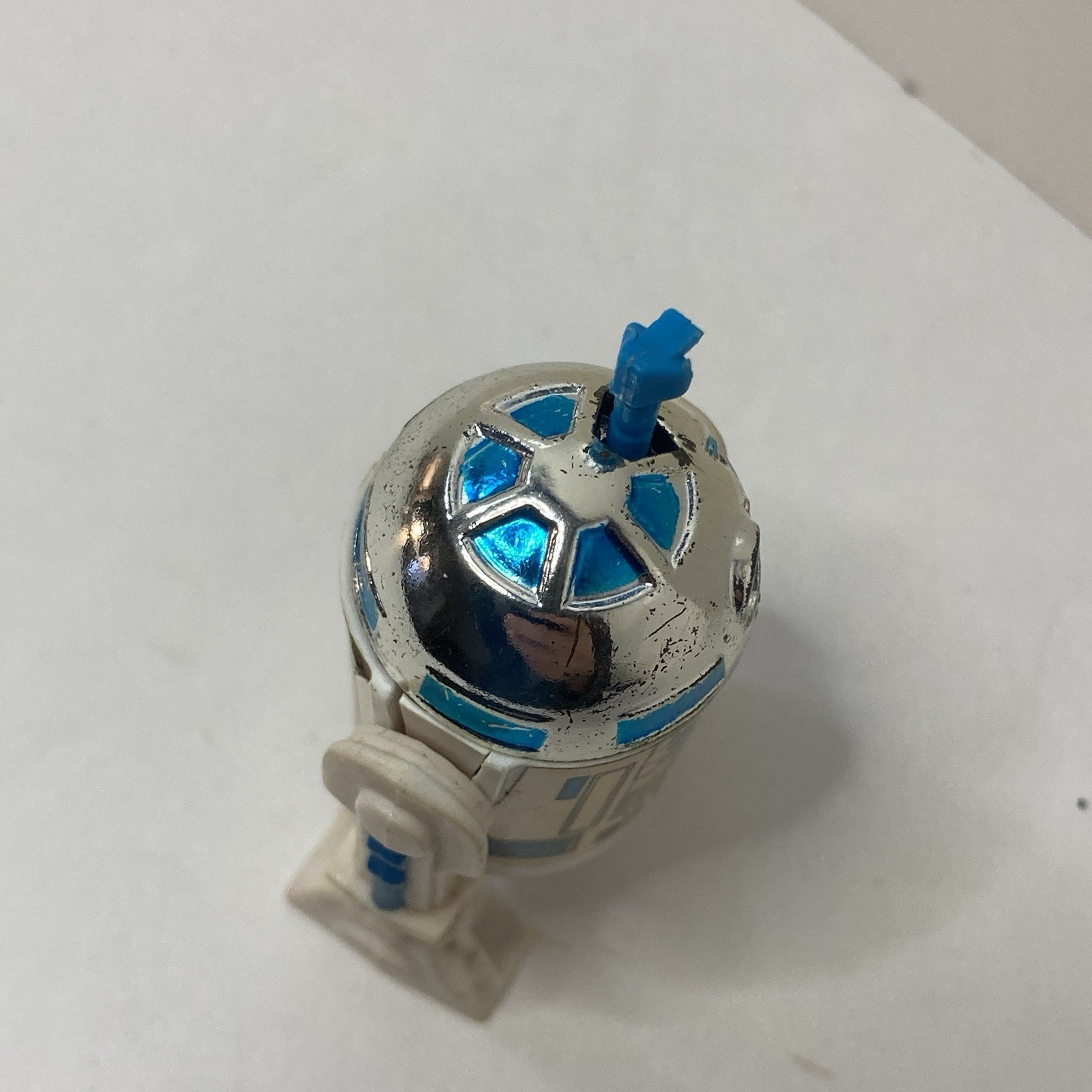 R2-D2 (Artoo-Detoo) (with Sensorscope) sold