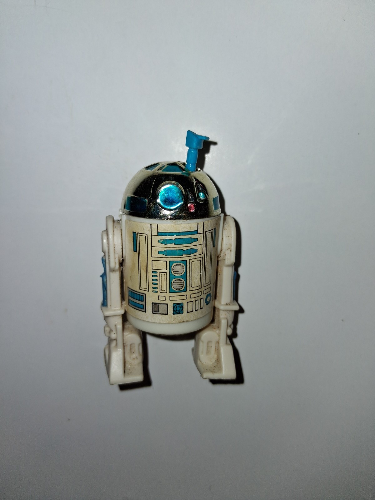 R2-D2 (Artoo-Detoo) (with Sensorscope) sold