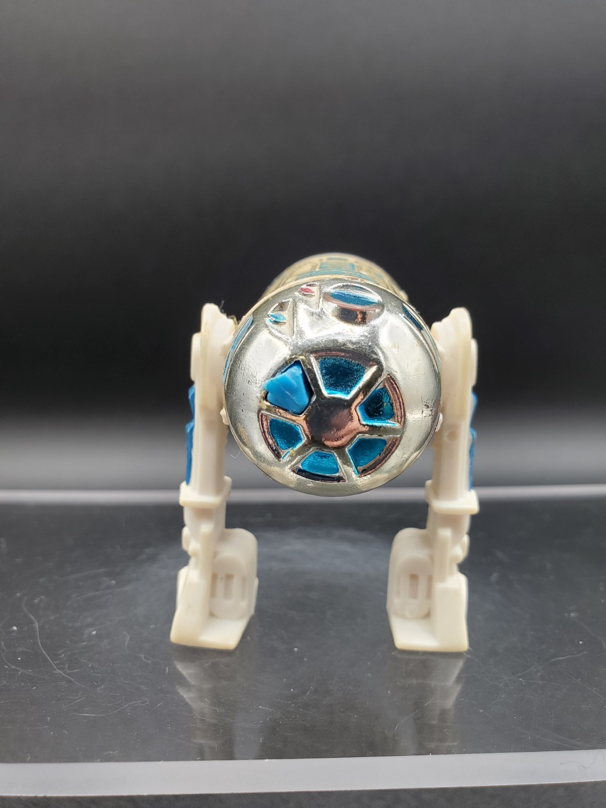 R2-D2 (Artoo-Detoo) (with Sensorscope) sold