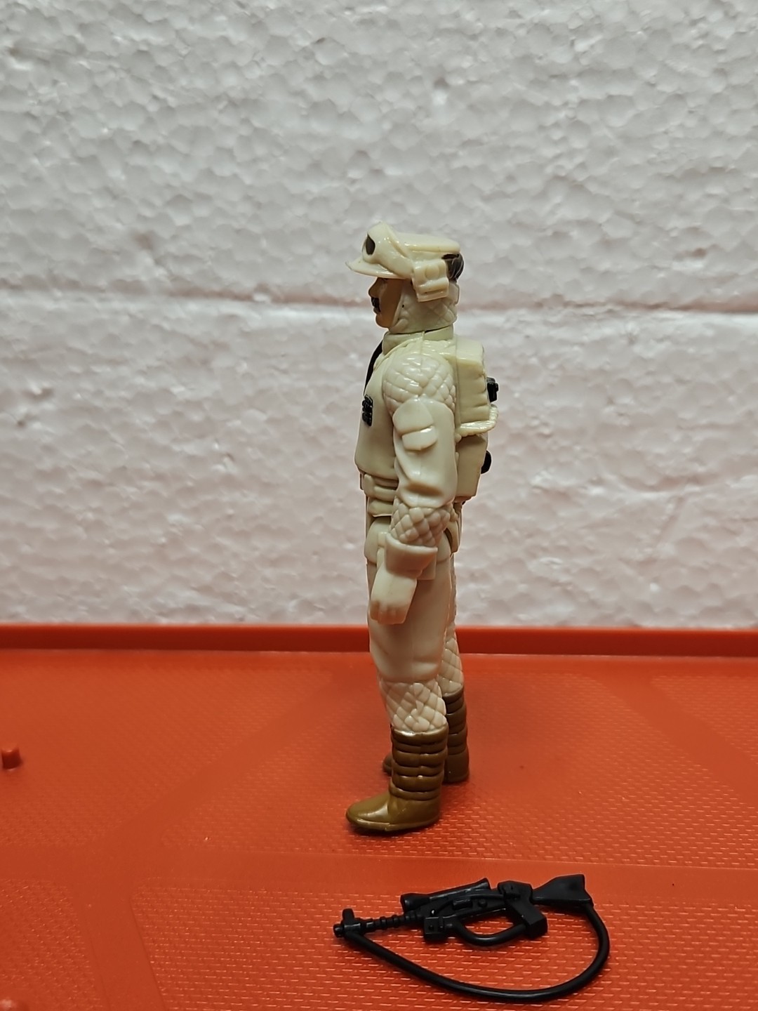 Rebel Commander sold