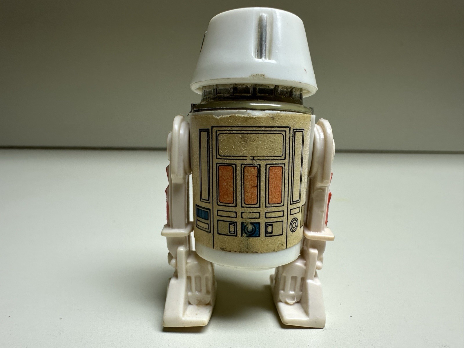R5-D4 (Arfive-Defour) sold