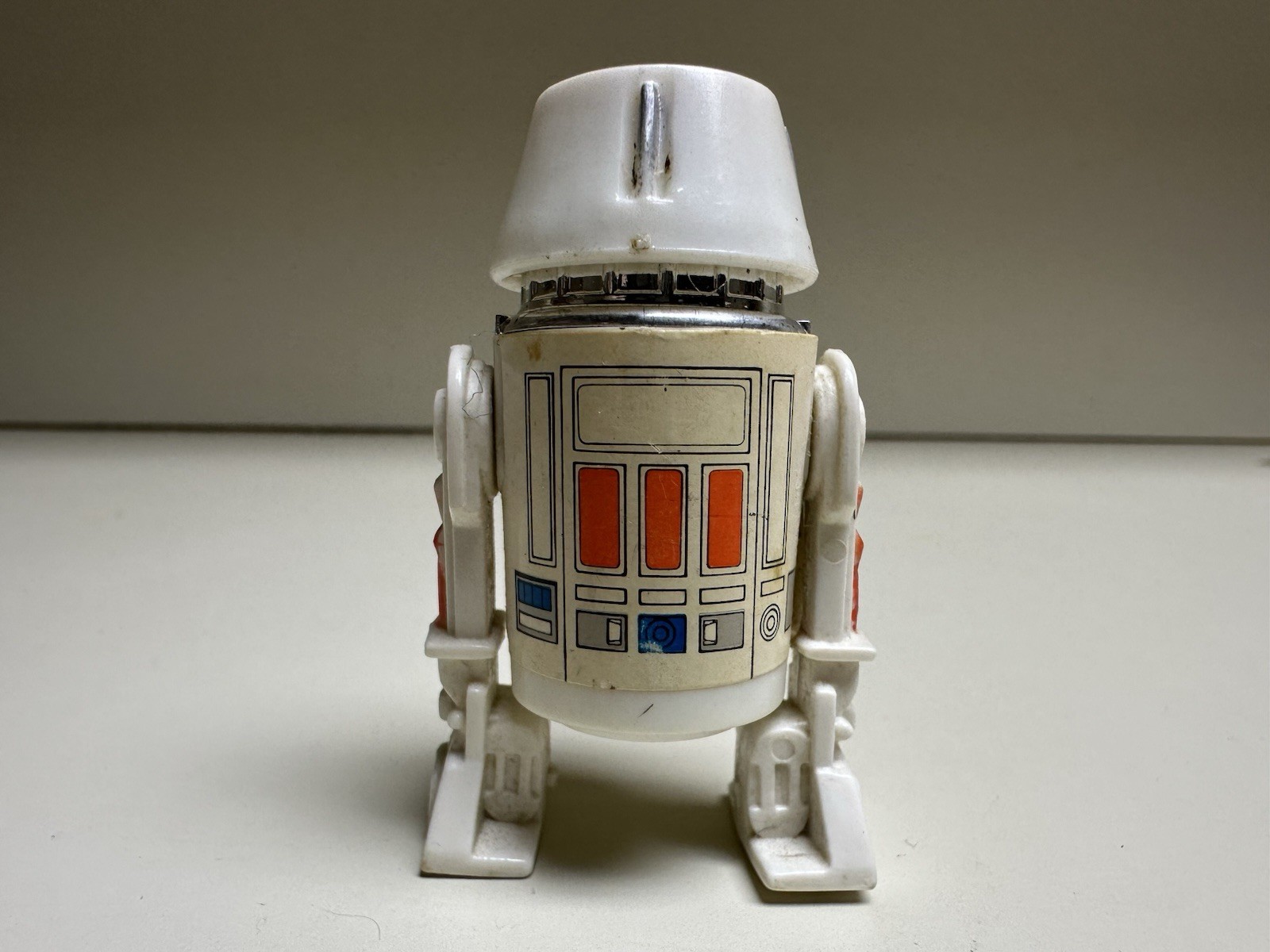 R5-D4 (Arfive-Defour) sold
