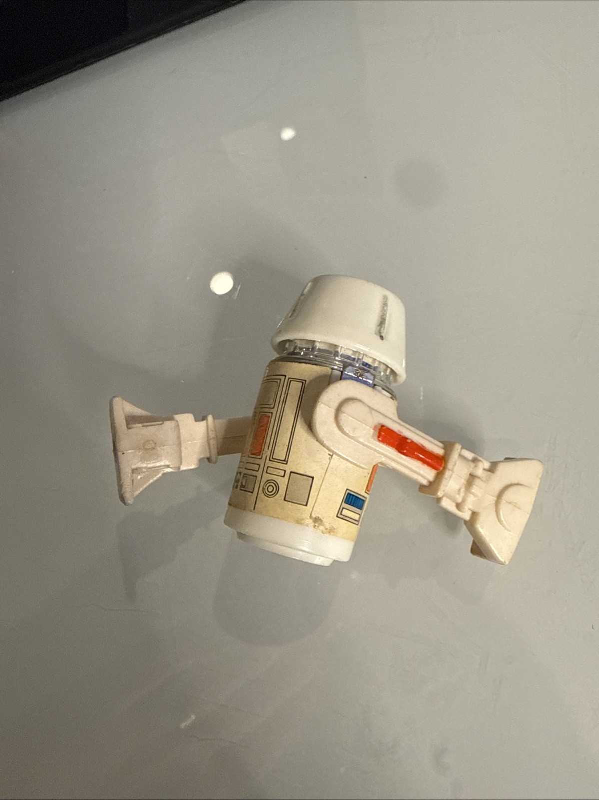 R5-D4 (Arfive-Defour) sold