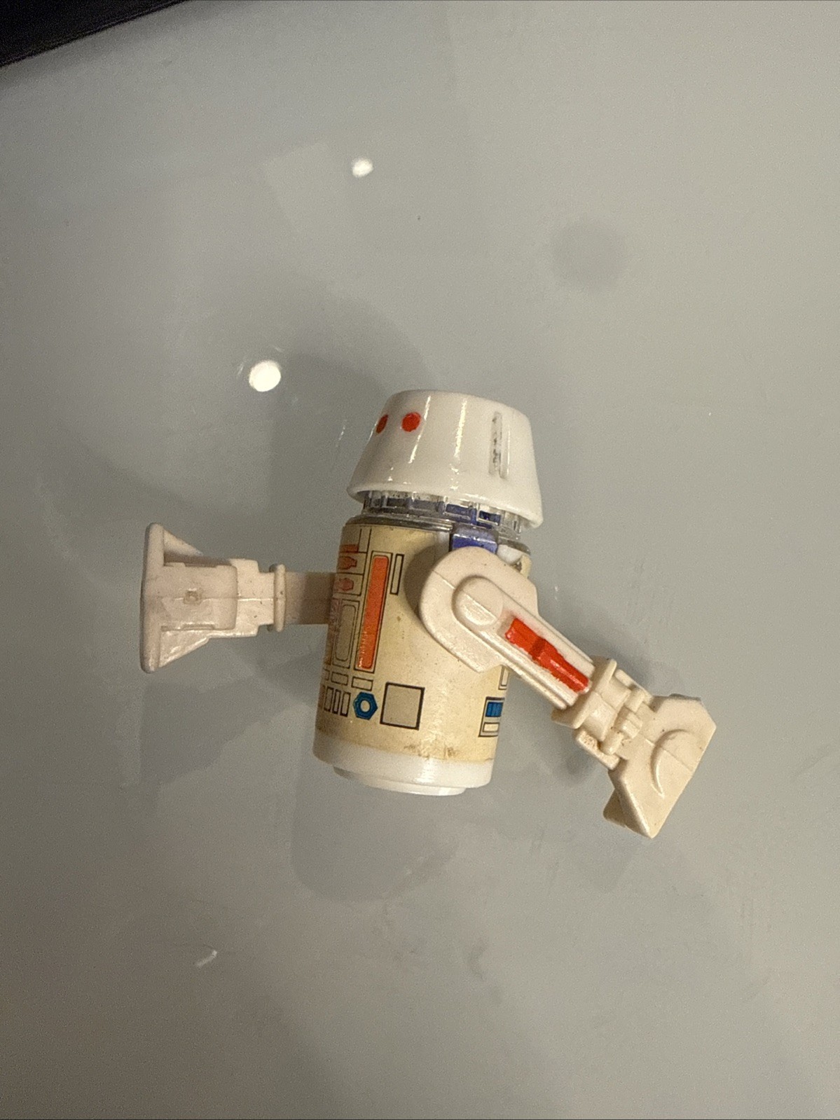 R5-D4 (Arfive-Defour) sold