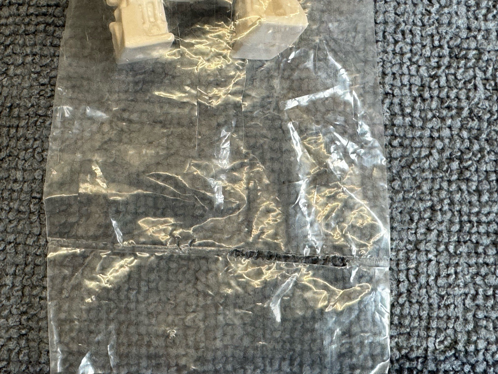 R5-D4 (Arfive-Defour) sold