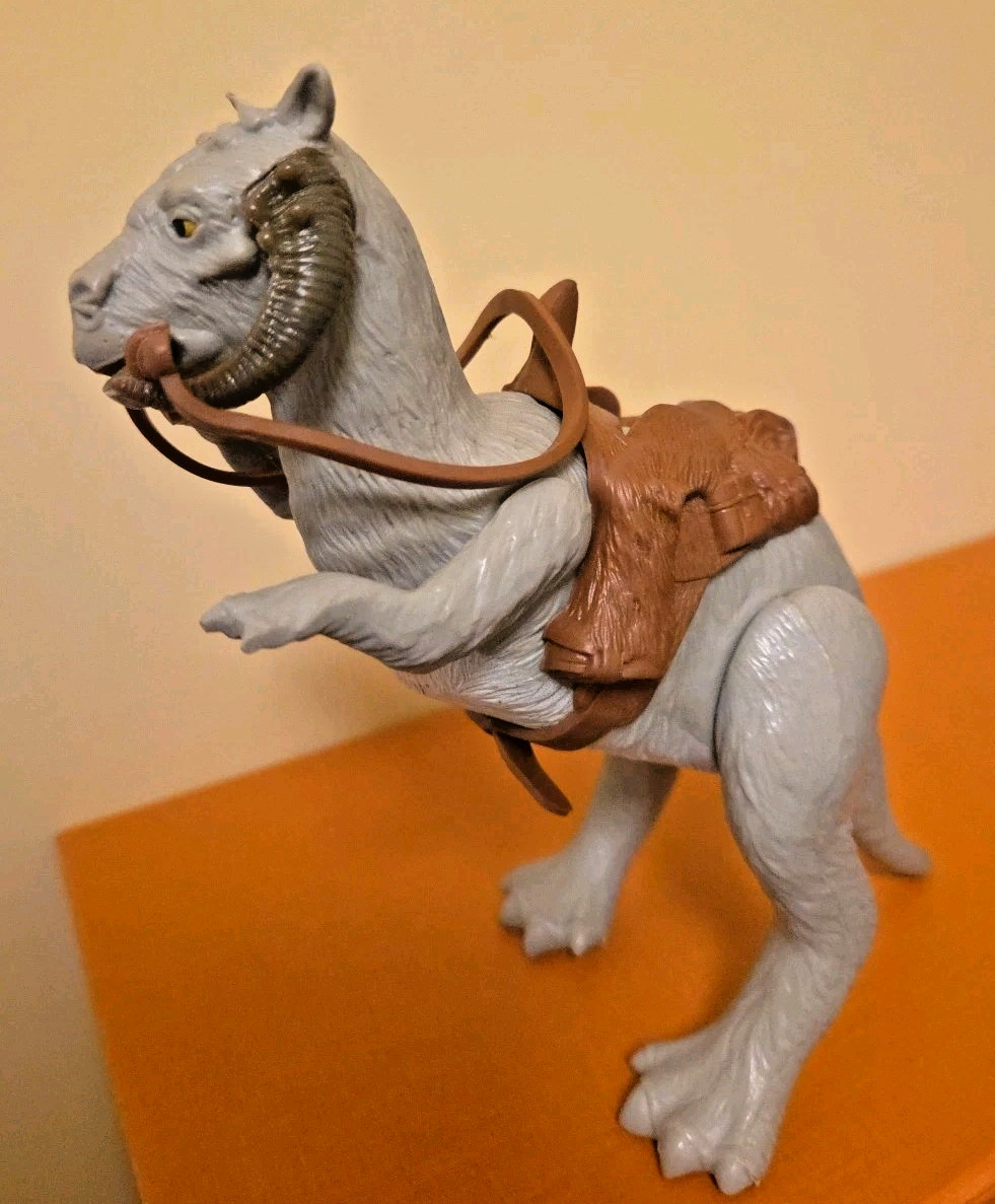 Tauntaun (closed belly) sold