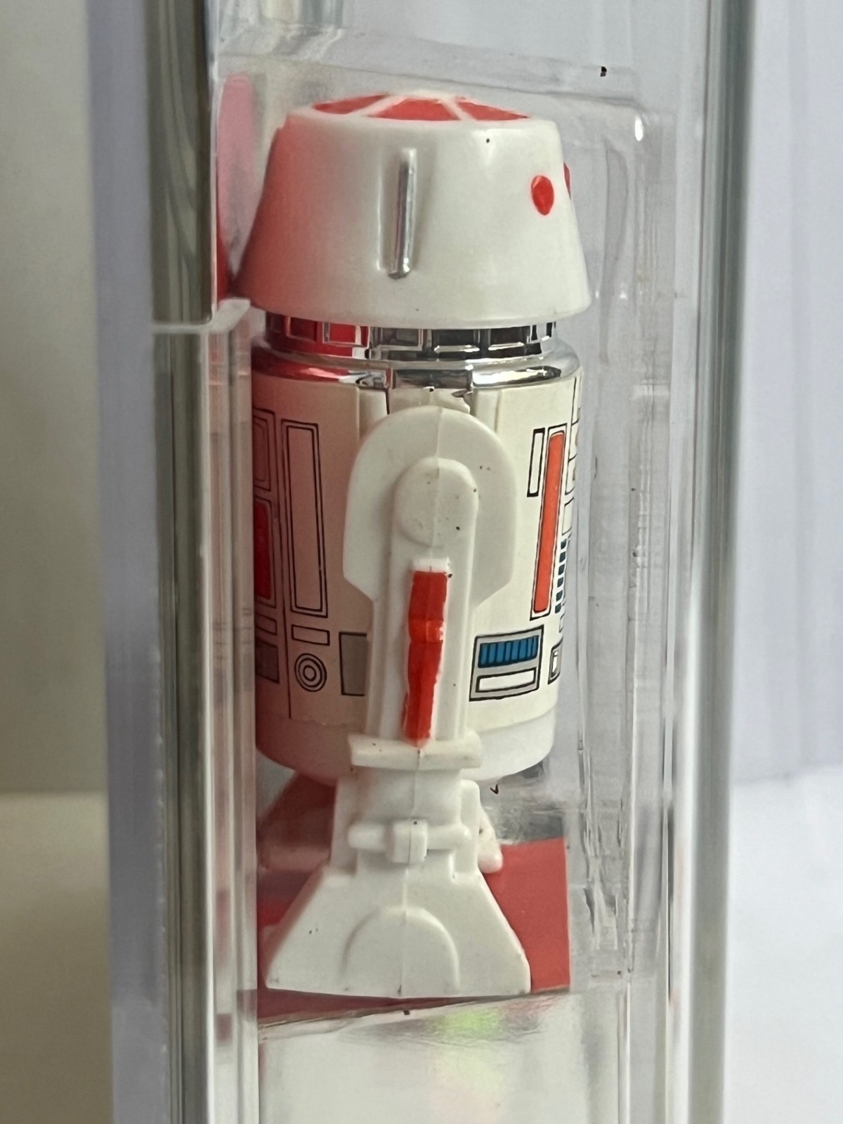 R5-D4 (Arfive-Defour) sold