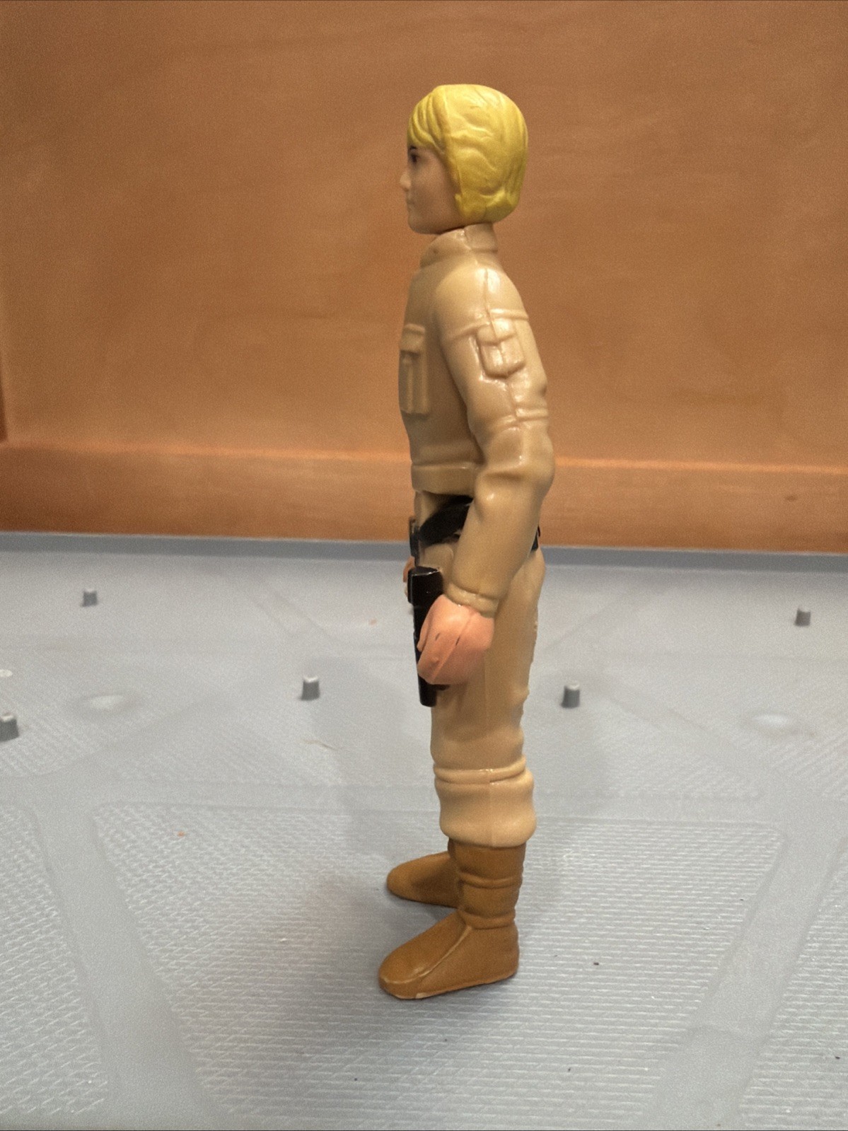 Luke Skywalker (Bespin Fatigues) sold