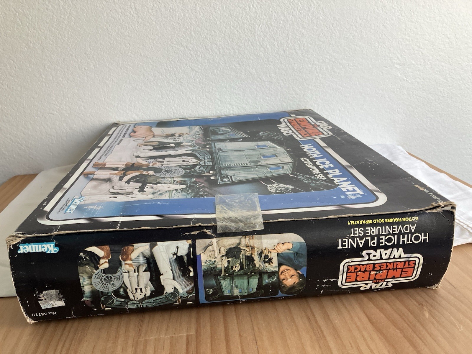 Hoth Ice Planet Adventure Set sold