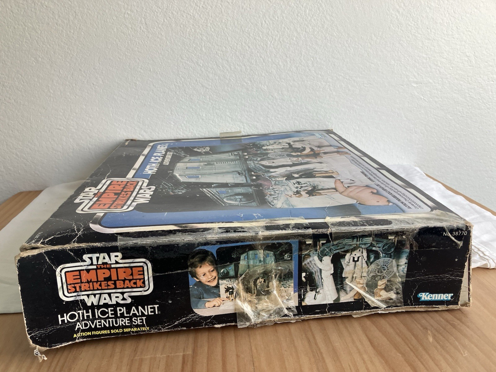 Hoth Ice Planet Adventure Set sold