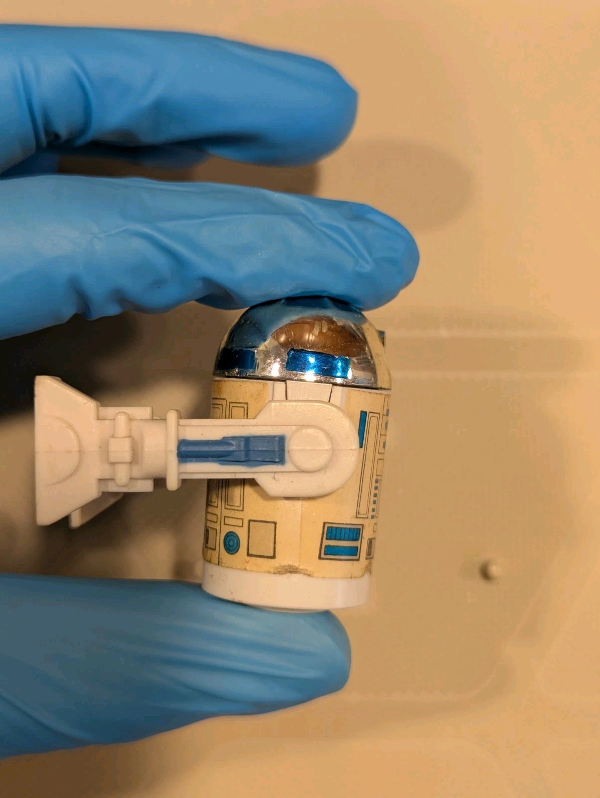 R2-D2 (Artoo-Detoo) with pop-up Lightsaber sold