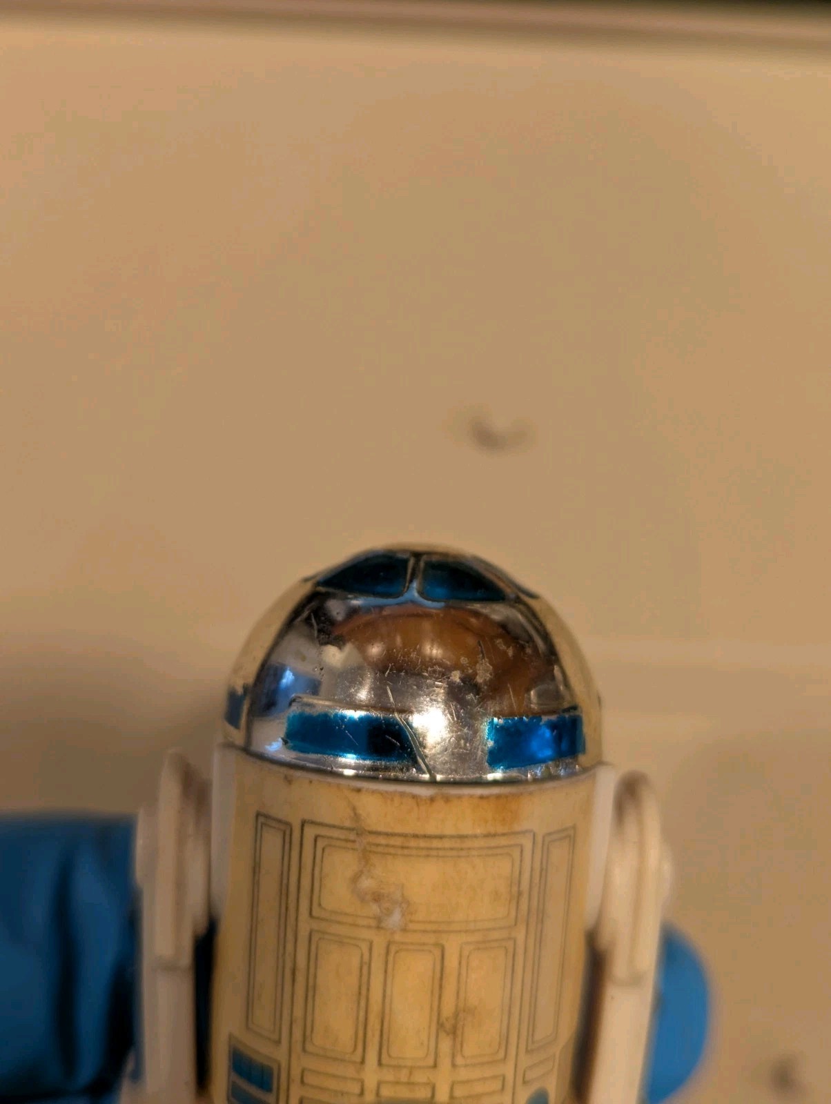 R2-D2 (Artoo-Detoo) with pop-up Lightsaber sold