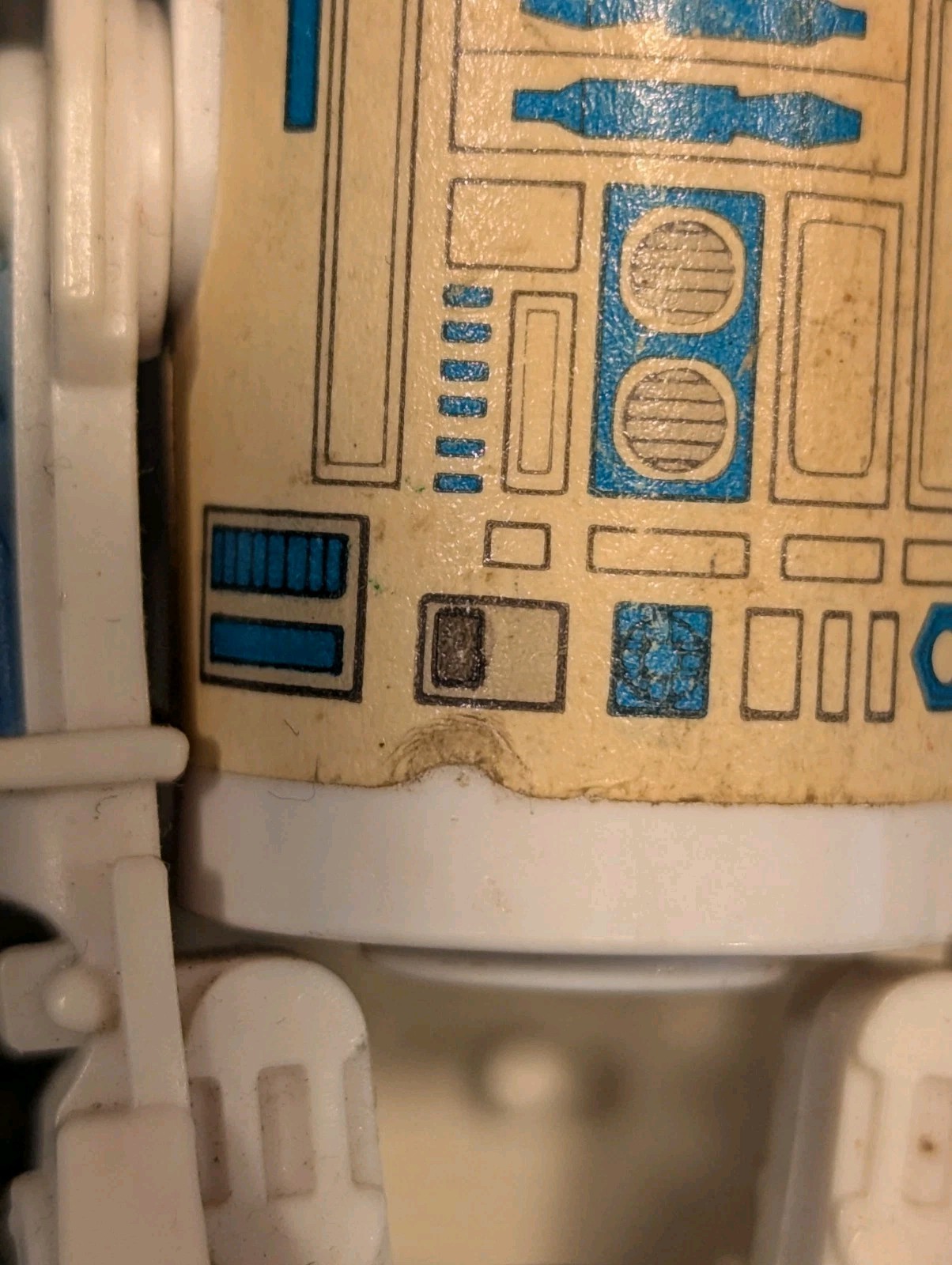 R2-D2 (Artoo-Detoo) with pop-up Lightsaber sold