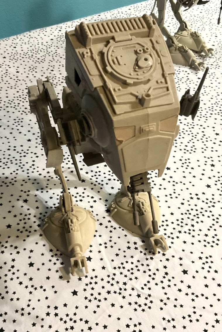 Scout Walker (AT-ST) sold