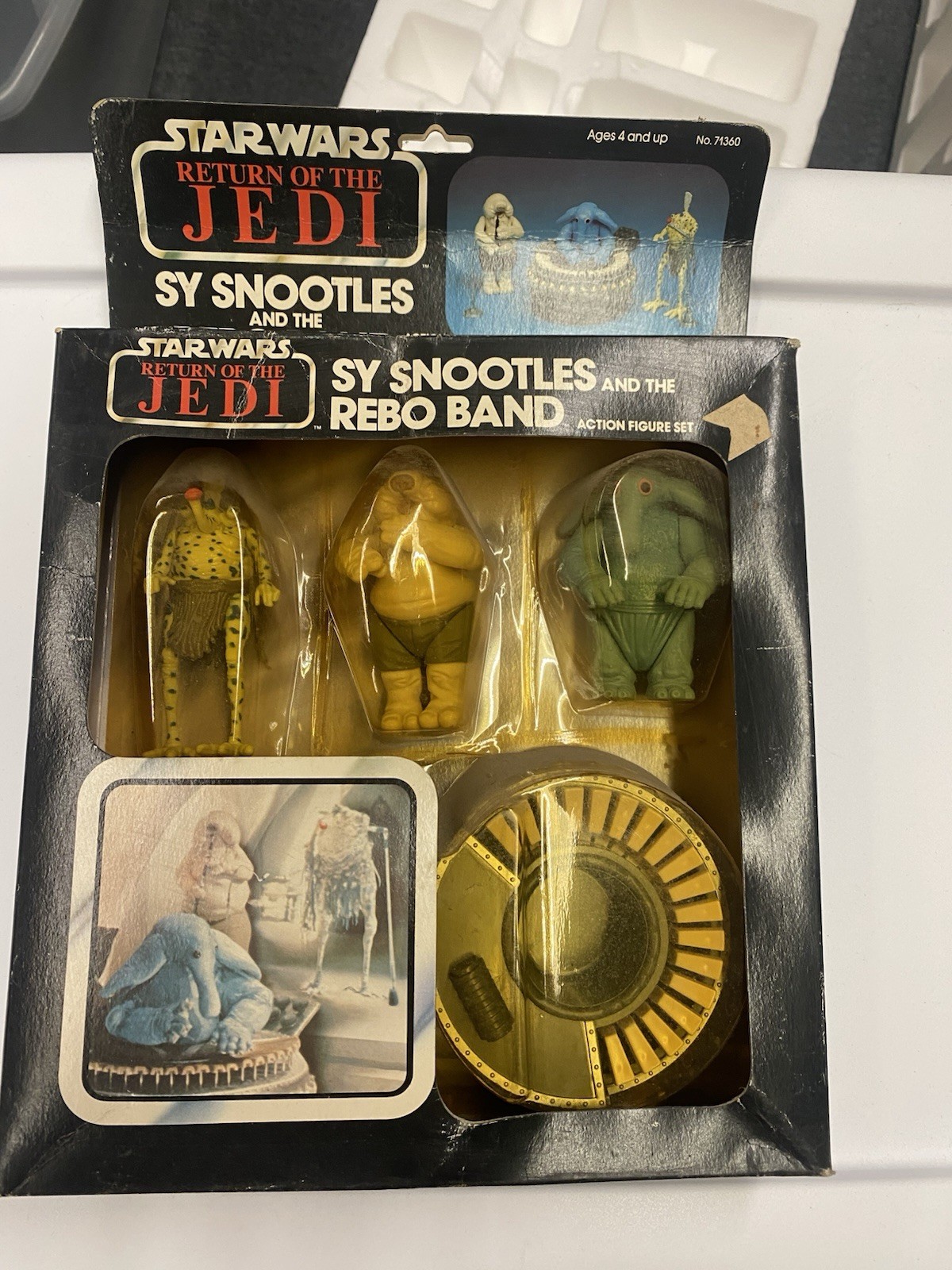 Sy Snootles & The Rebo Band sold