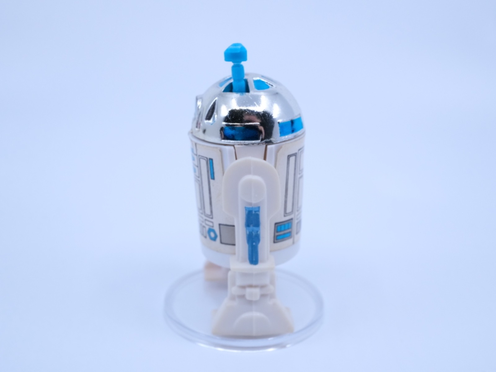 R2-D2 (Artoo-Detoo) (with Sensorscope) sold