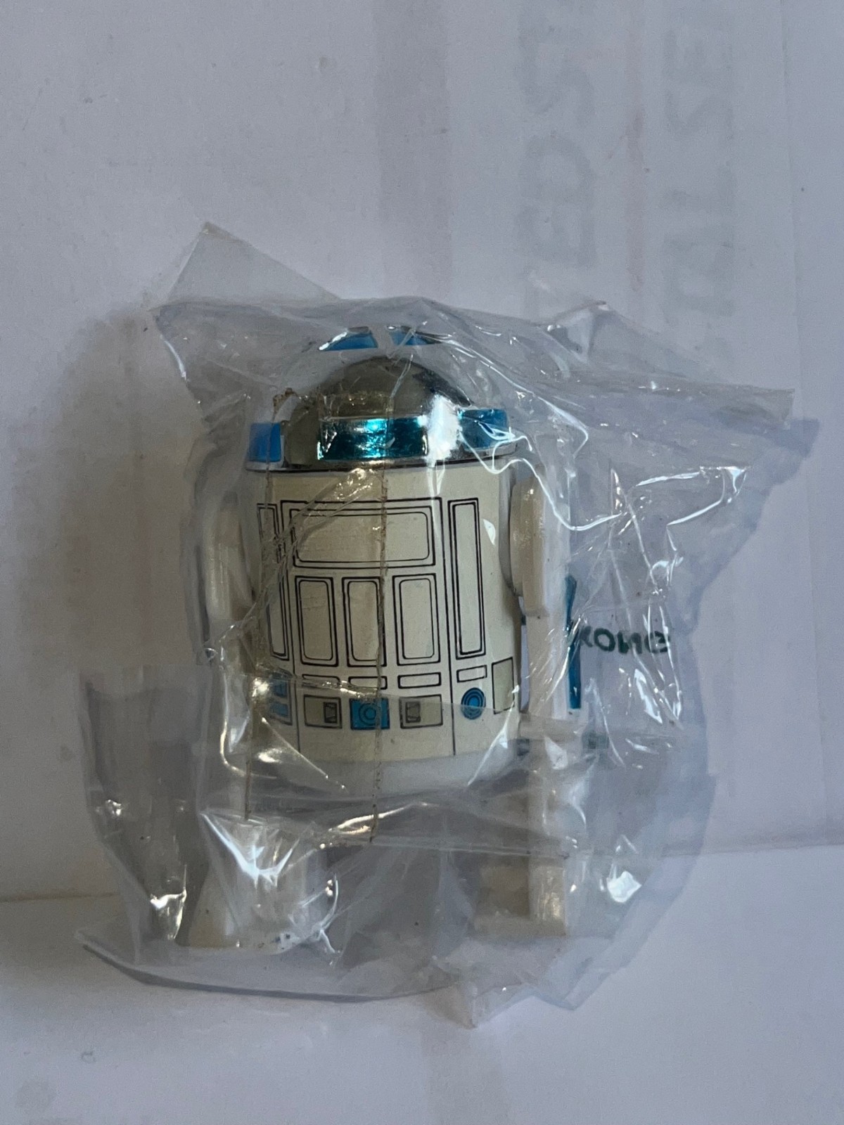 R2-D2 (Artoo-Detoo) (with Sensorscope) sold