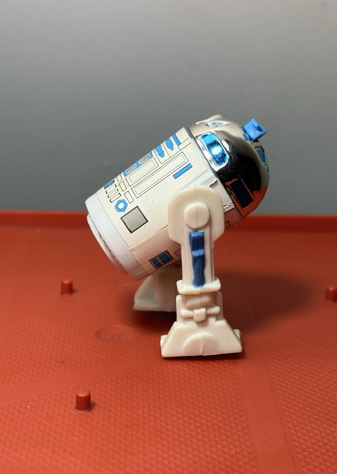 R2-D2 (Artoo-Detoo) (with Sensorscope) sold