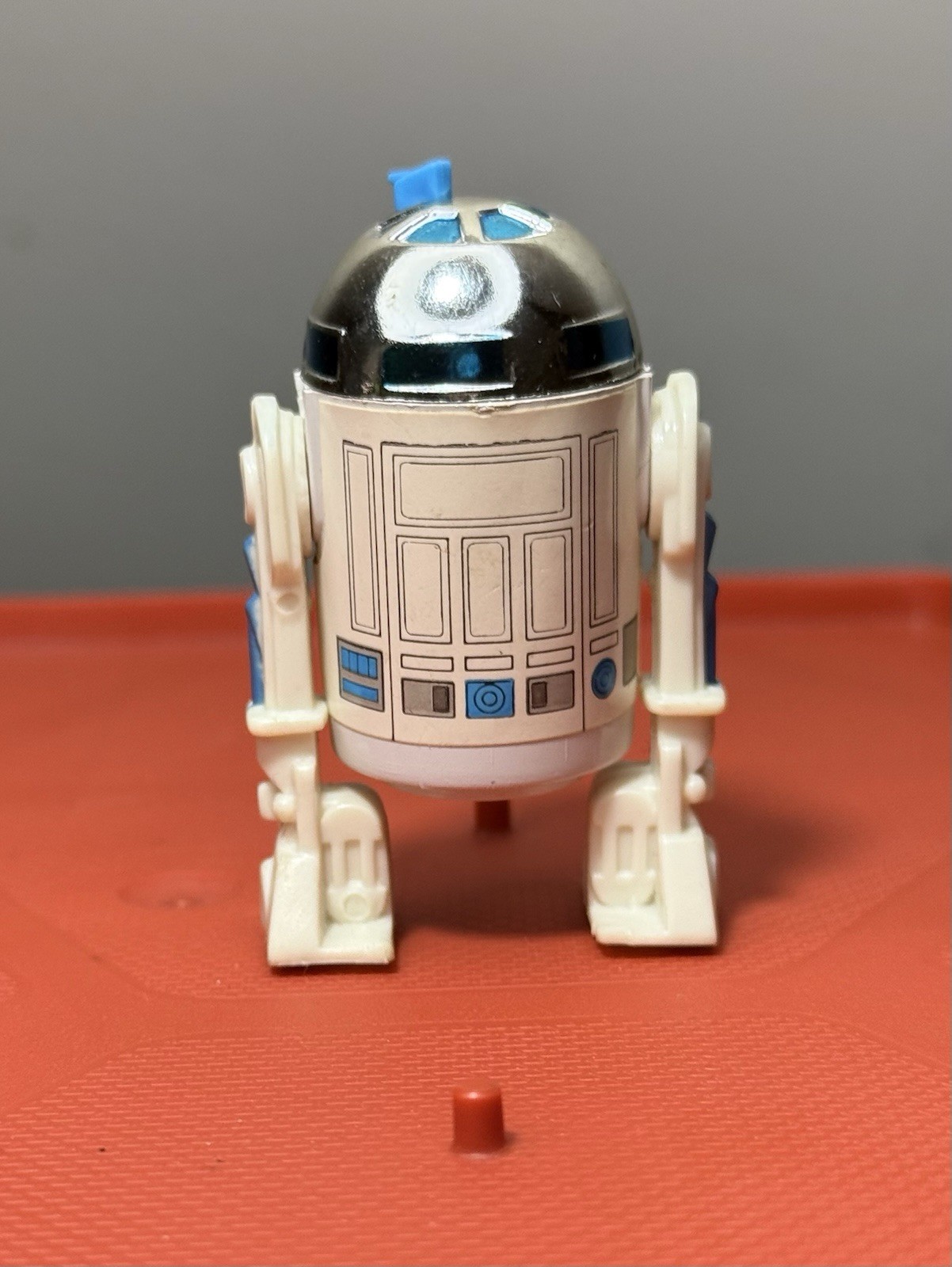 R2-D2 (Artoo-Detoo) (with Sensorscope) sold