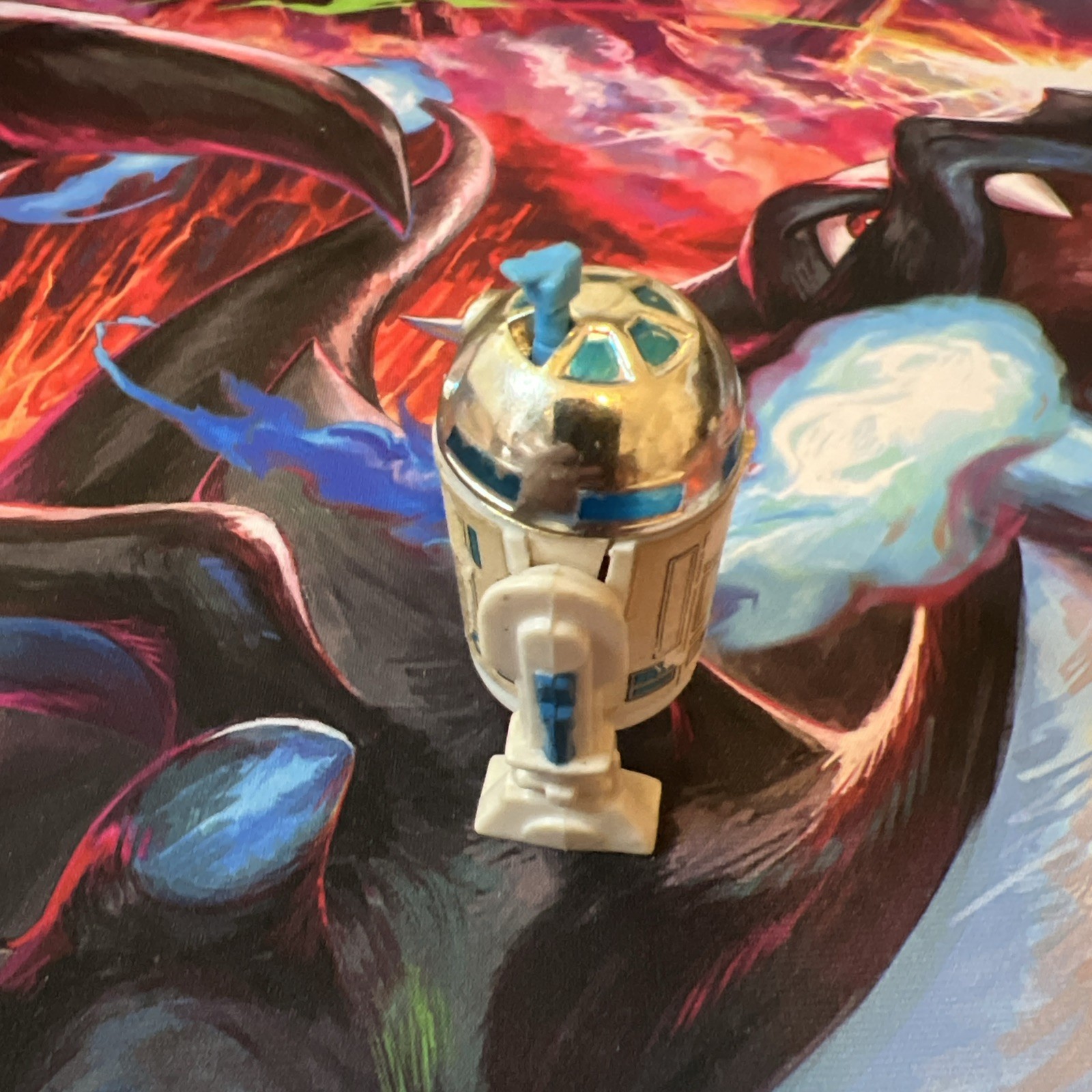 R2-D2 (Artoo-Detoo) (with Sensorscope) sold