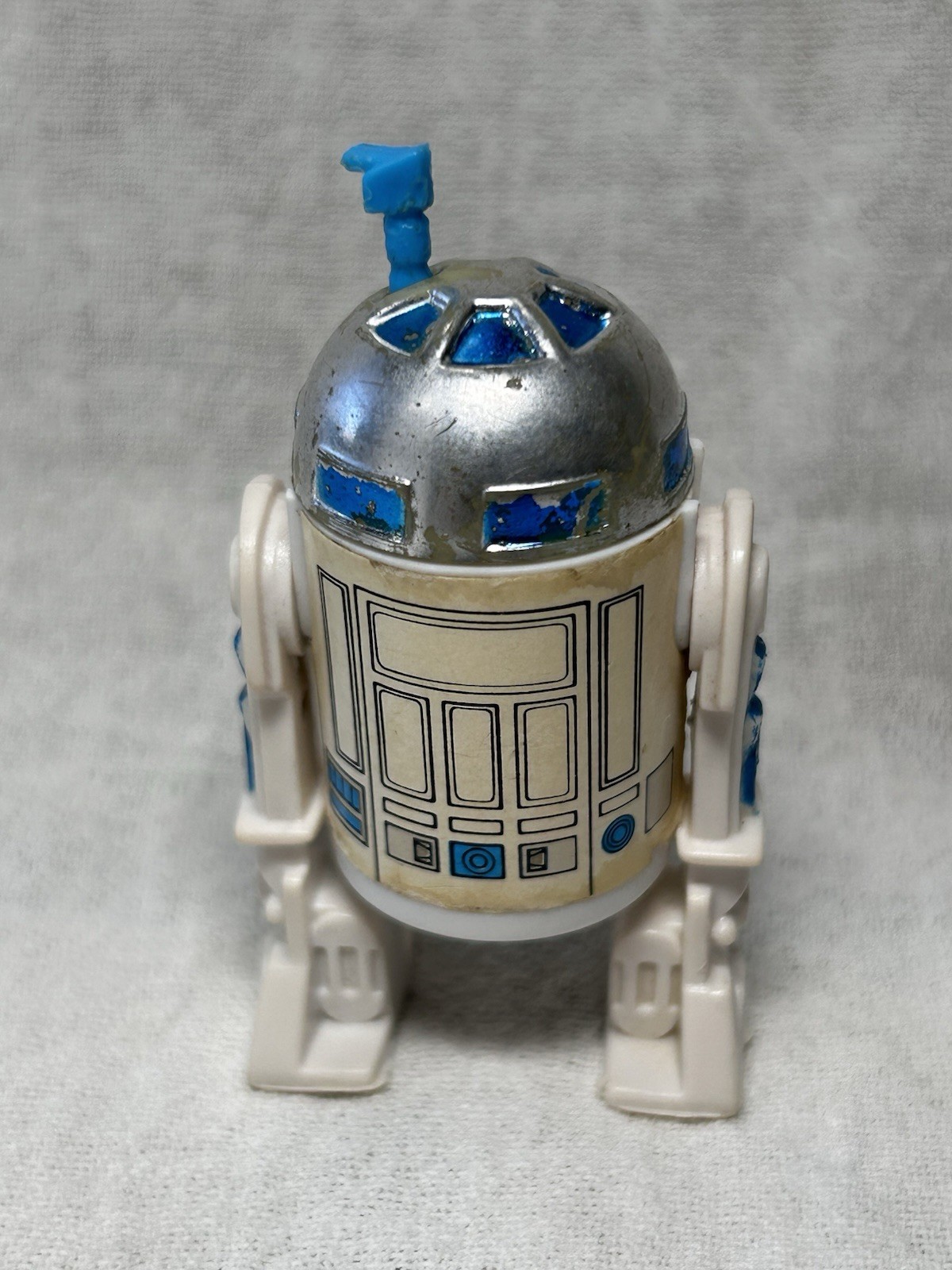 R2-D2 (Artoo-Detoo) (with Sensorscope) sold