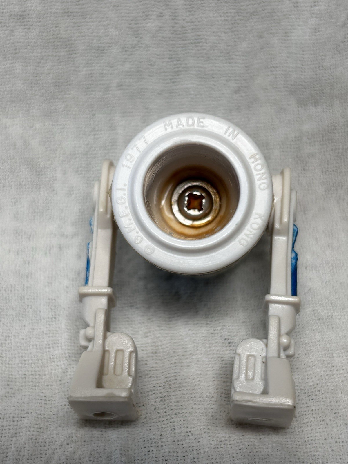 R2-D2 (Artoo-Detoo) (with Sensorscope) sold