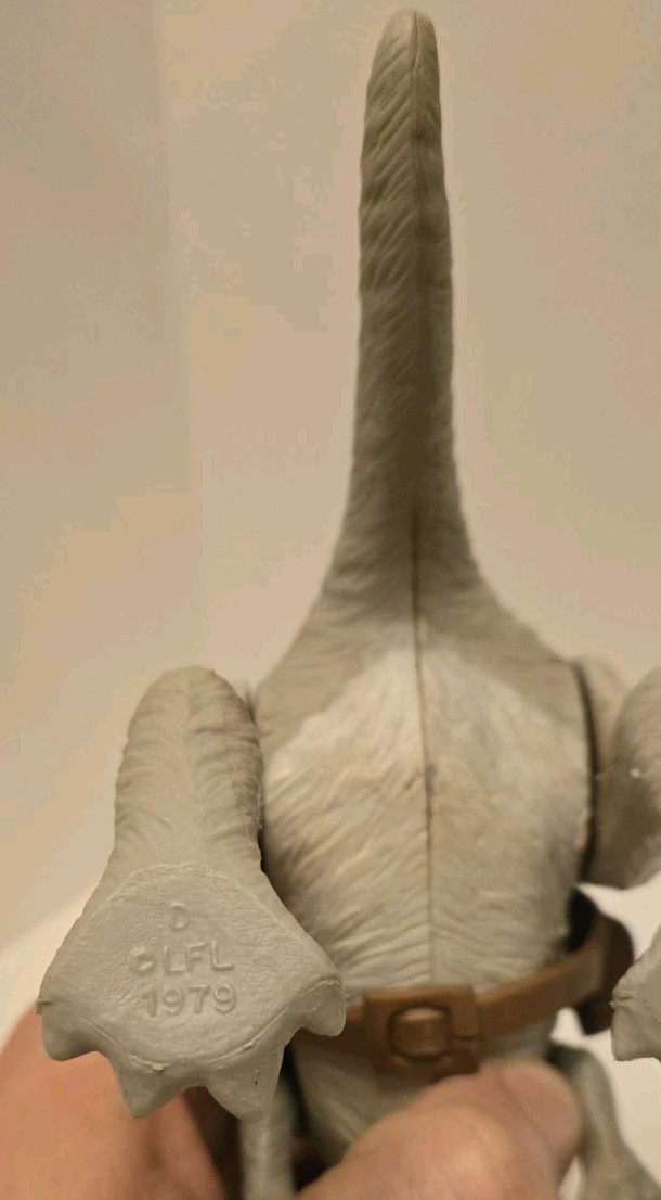 Tauntaun (closed belly) sold