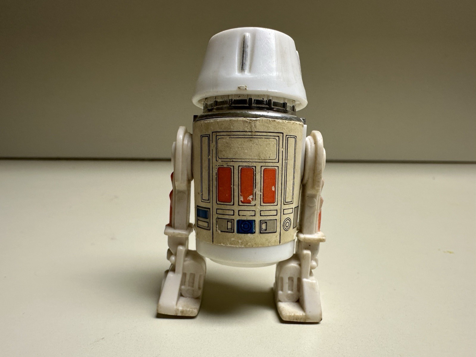R5-D4 (Arfive-Defour) sold