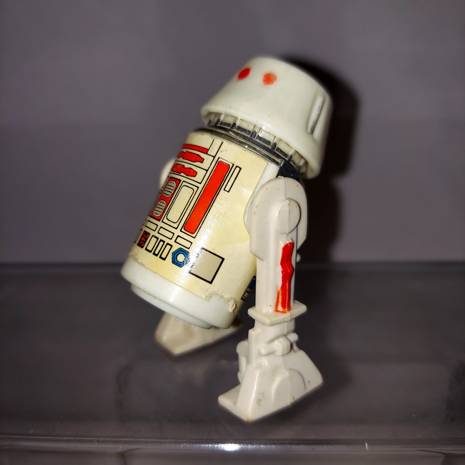 R5-D4 (Arfive-Defour) sold